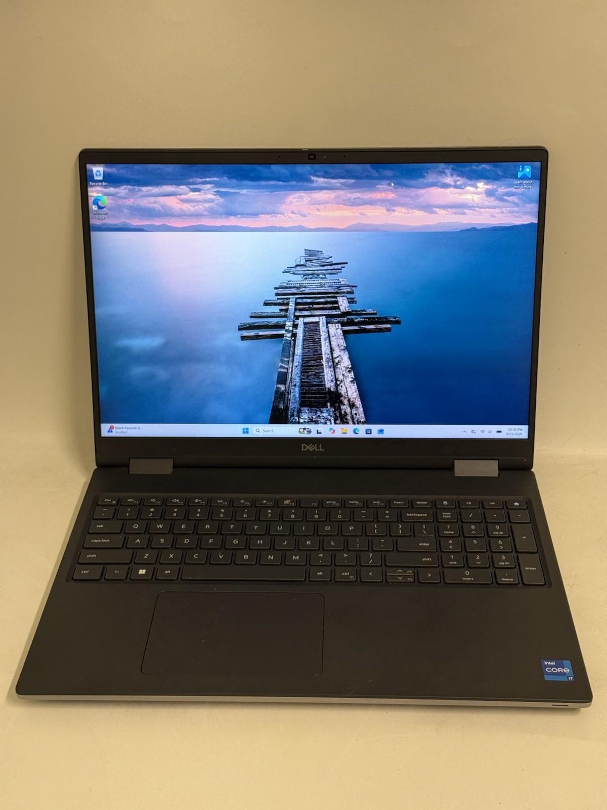 Dell Precision 7670 16\