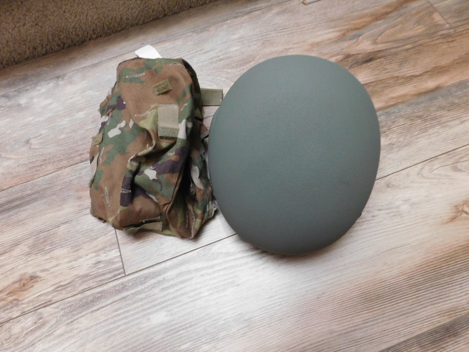 ACH ADVANCED COMBAT LIGHT WEIGHT HELMET SIZE MED W PADS COVER CHIN STRAP G2U ACH ADVANCED COMBAT LIGHT WEIGHT HELMET SIZE MED W PADS COVER CHIN STRAP G2U