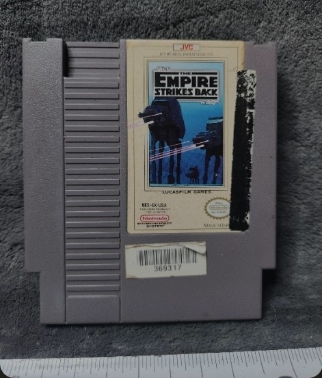 Vintage 1992 Nintendo NES Star Wars: The Empire Strikes Back WORKS Vintage 1992 Nintendo NES Star Wars: The Empire Strikes Back WORKS