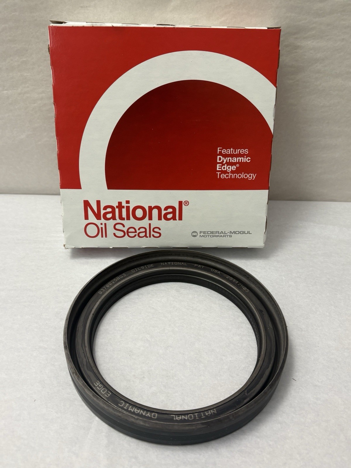 New National Oil Seal 370025A (Nat-5) New National Oil Seal 370025A (Nat-5)