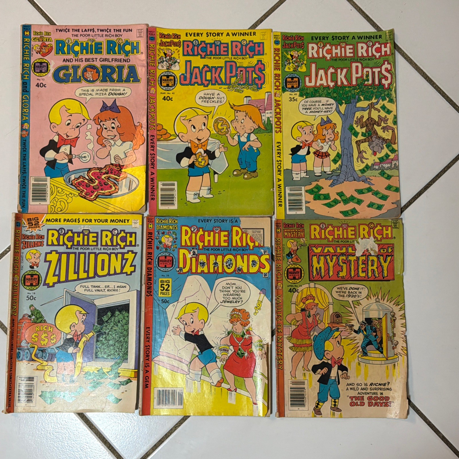 Vintage Richie Rich Comic Book Lot of 13 Harvey World  Comics 1970s 1980s