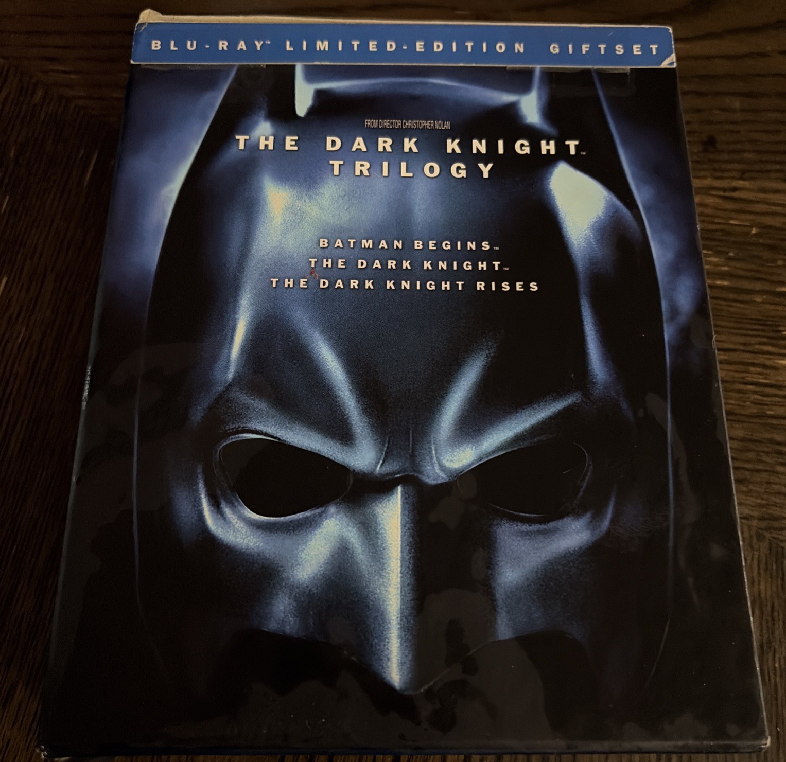 Batman - The Dark Knight Trilogy (Blu-ray, 2012) Limited Edition + Photo Book Batman - The Dark Knight Trilogy (Blu-ray, 2012) Limited Edition + Photo Book