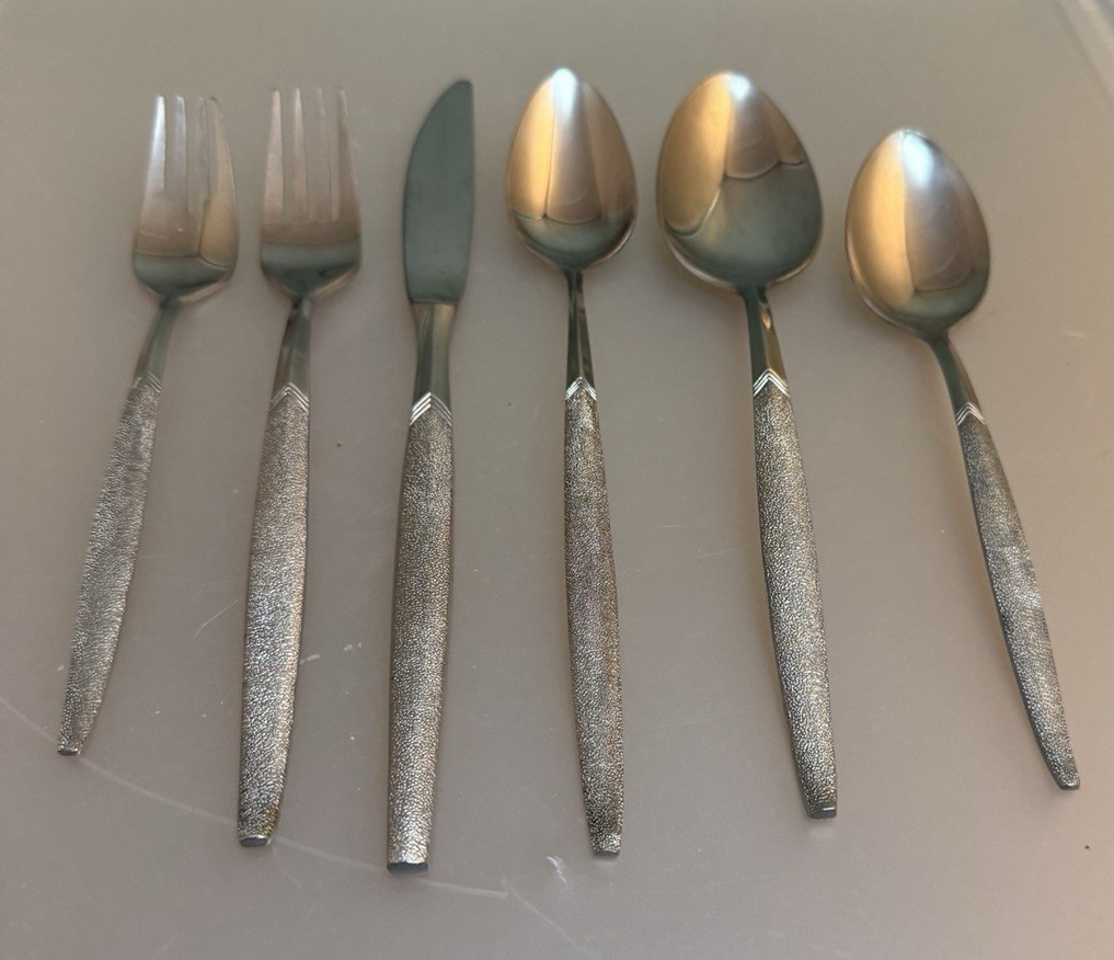 Cosmos Stainless Steel Flatware CSM39 6 pc Setting Taiwan Knives Forks Spoons
