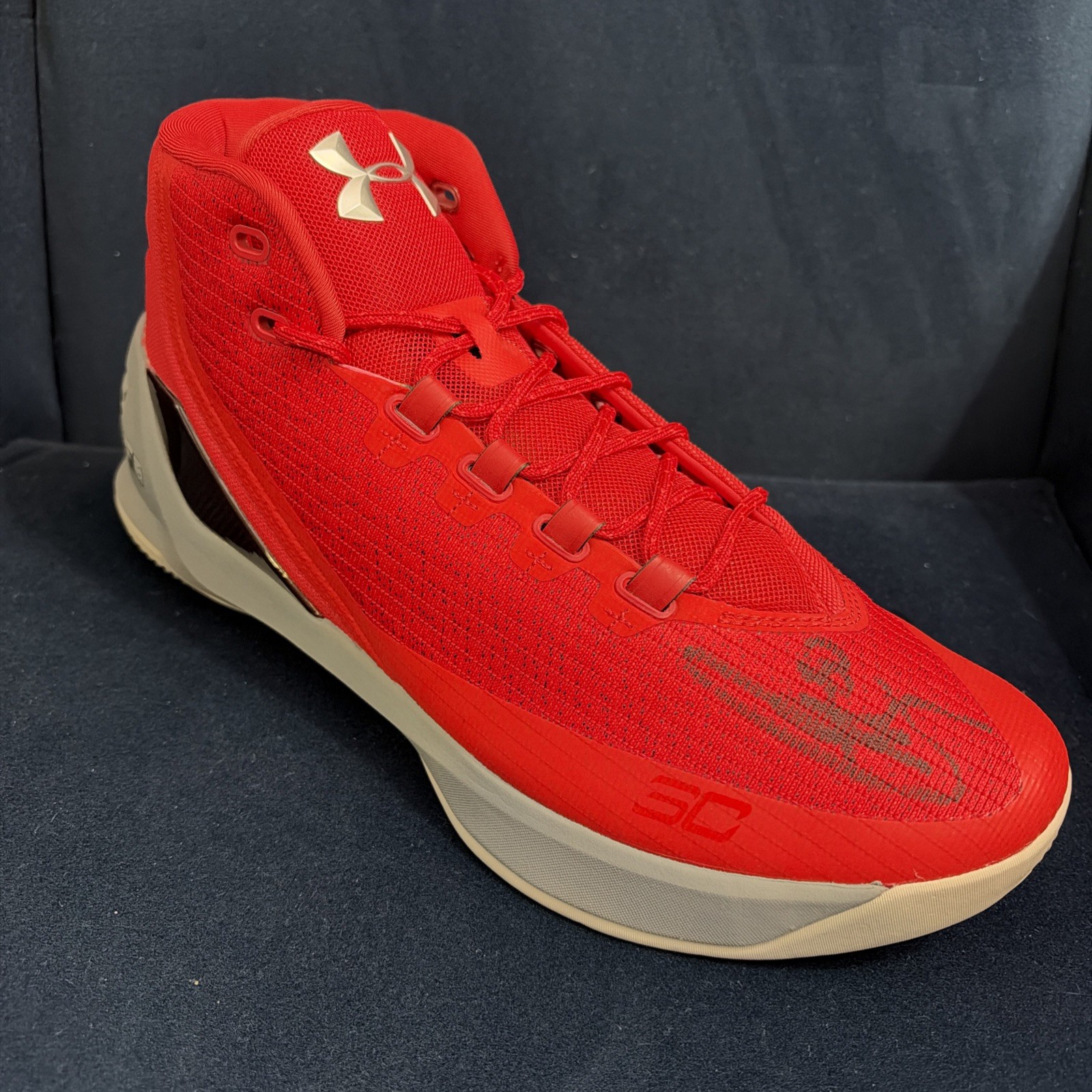 Steph Curry Autograph Sneaker Steph Curry Autograph Sneaker
