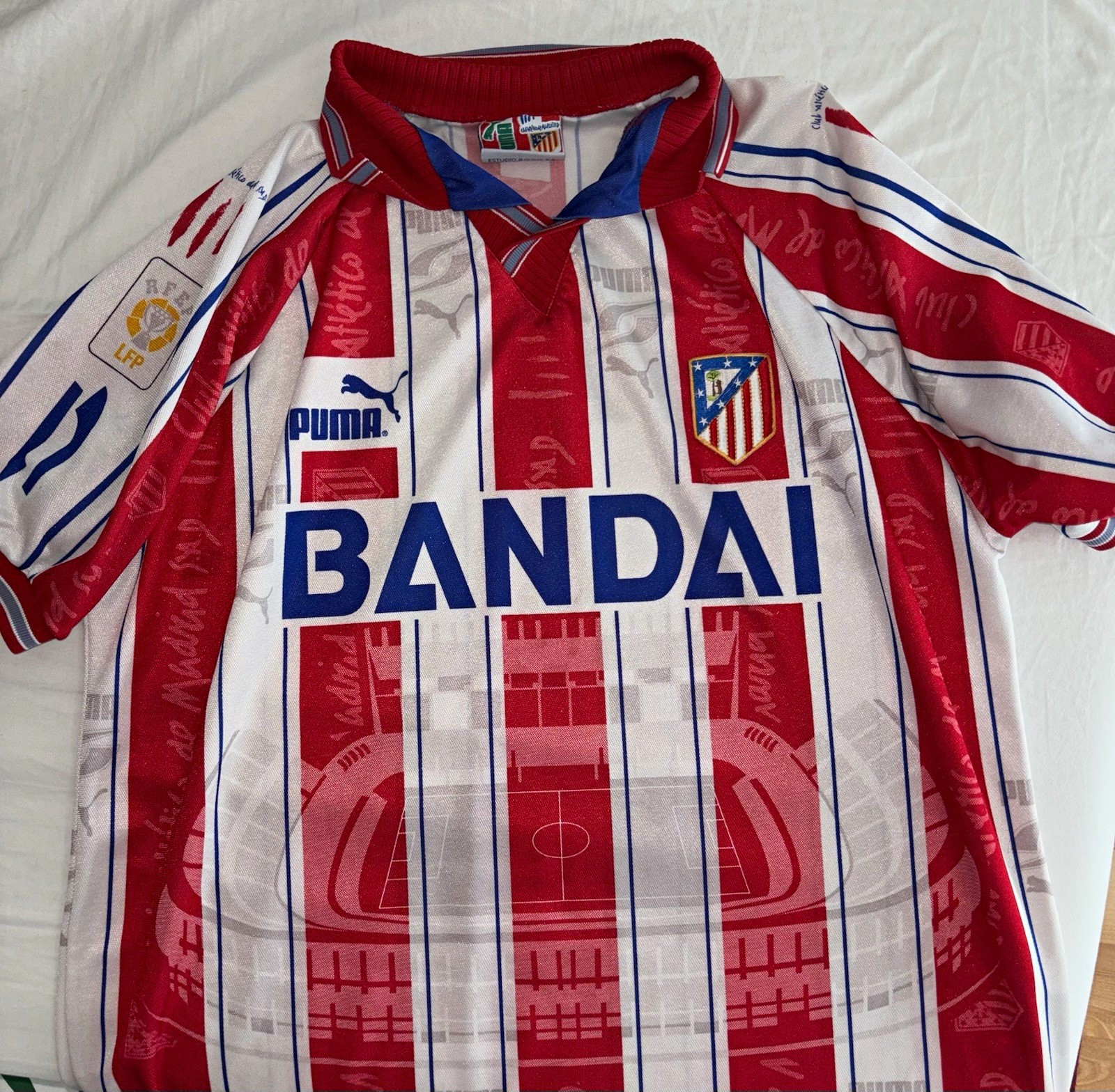 Authentic 1996/97 Atletico Madrid home kit, size Medium Authentic 1996/97 Atletico Madrid home kit, size Medium