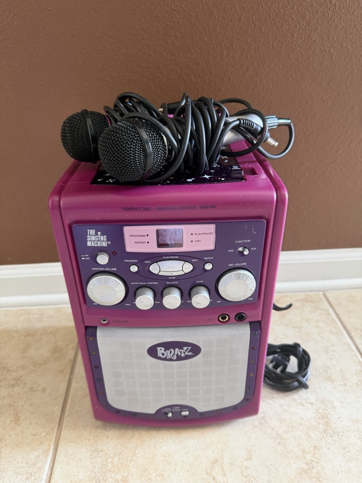 Vintage Bratz Compact Disc + Graphics Karaoke SMB-564 Purple Y2K Working w/ Mics