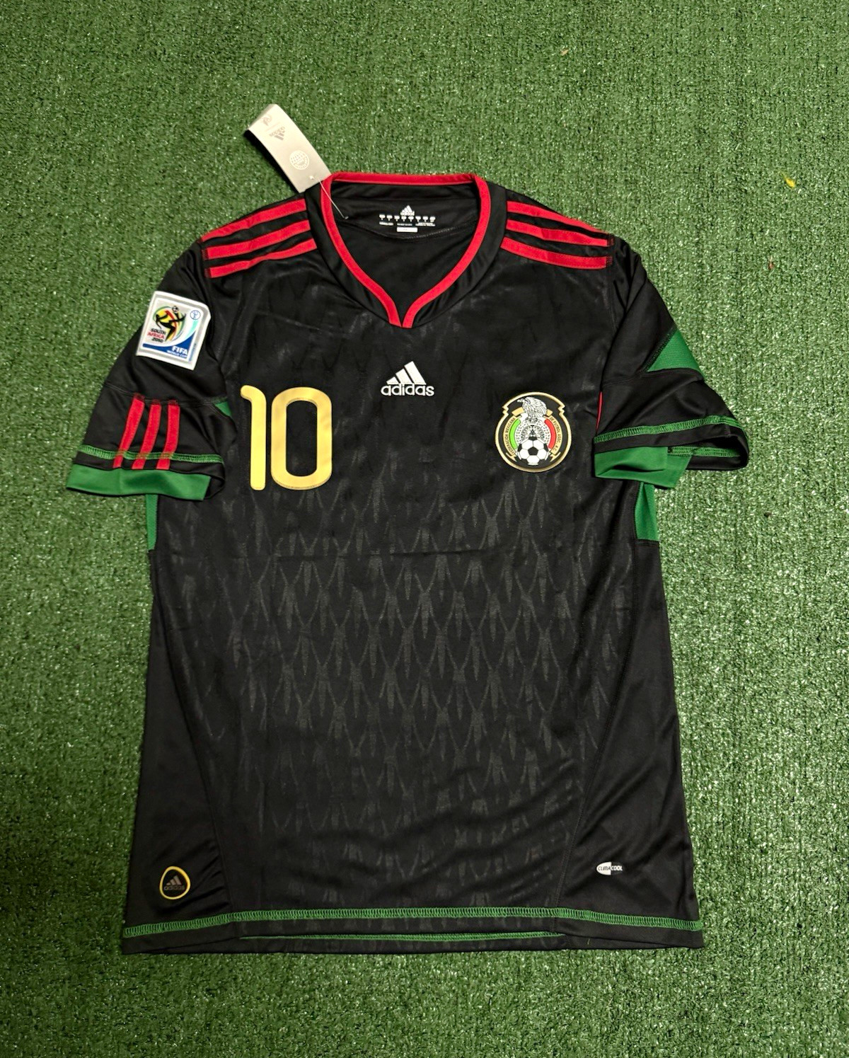 2010 Mexico Away Retro Giovani Dos Santos #10 Vintage Iconic Black 2010 MEDIUM 2010 Mexico Away Retro Giovani Dos Santos #10 Vintage Iconic Black 2010 MEDIUM