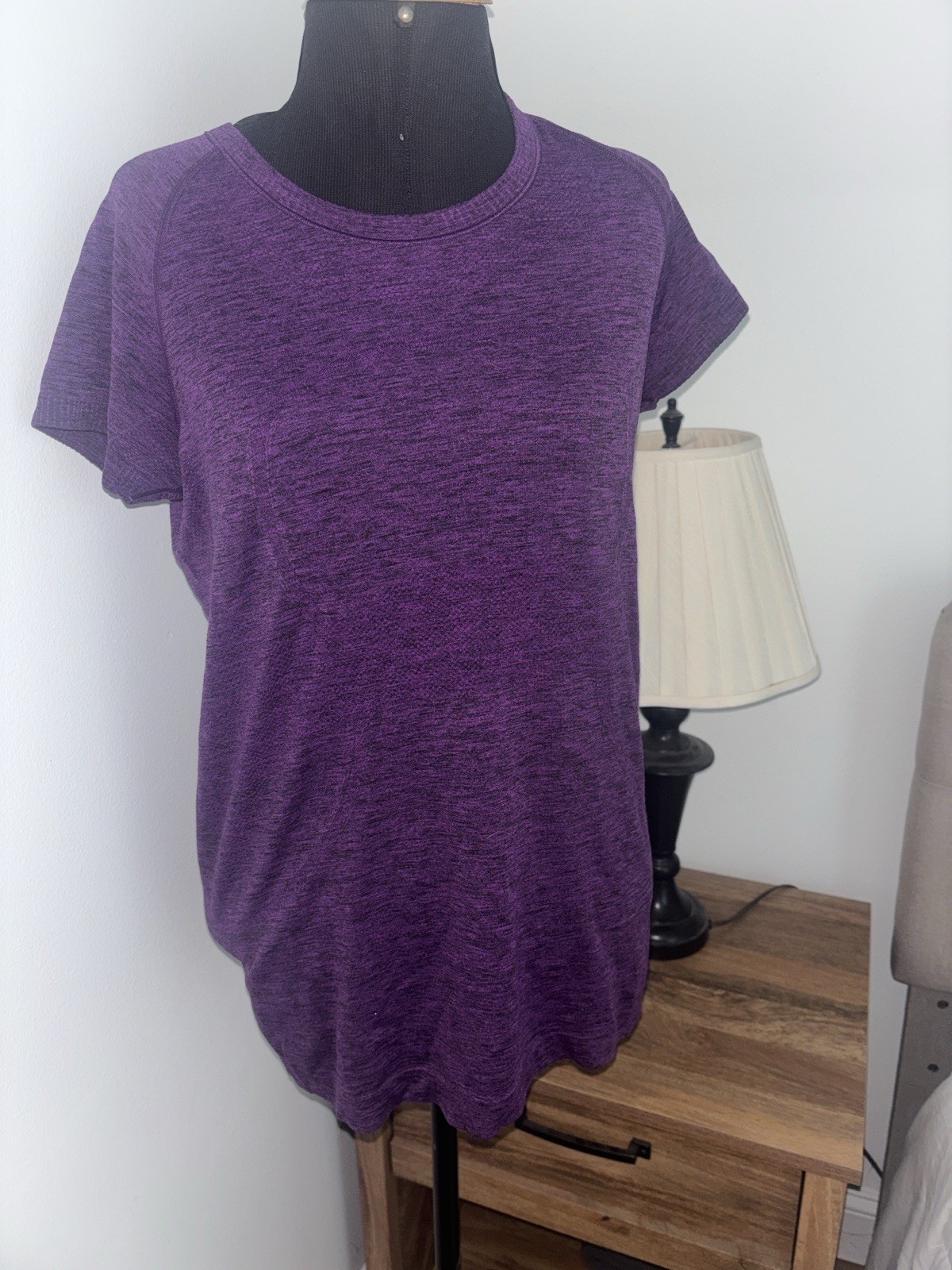 lululemon athletica Swiftly Tech Women\'s Purple tee lululemon athletica Swiftly Tech Women\'s Purple tee