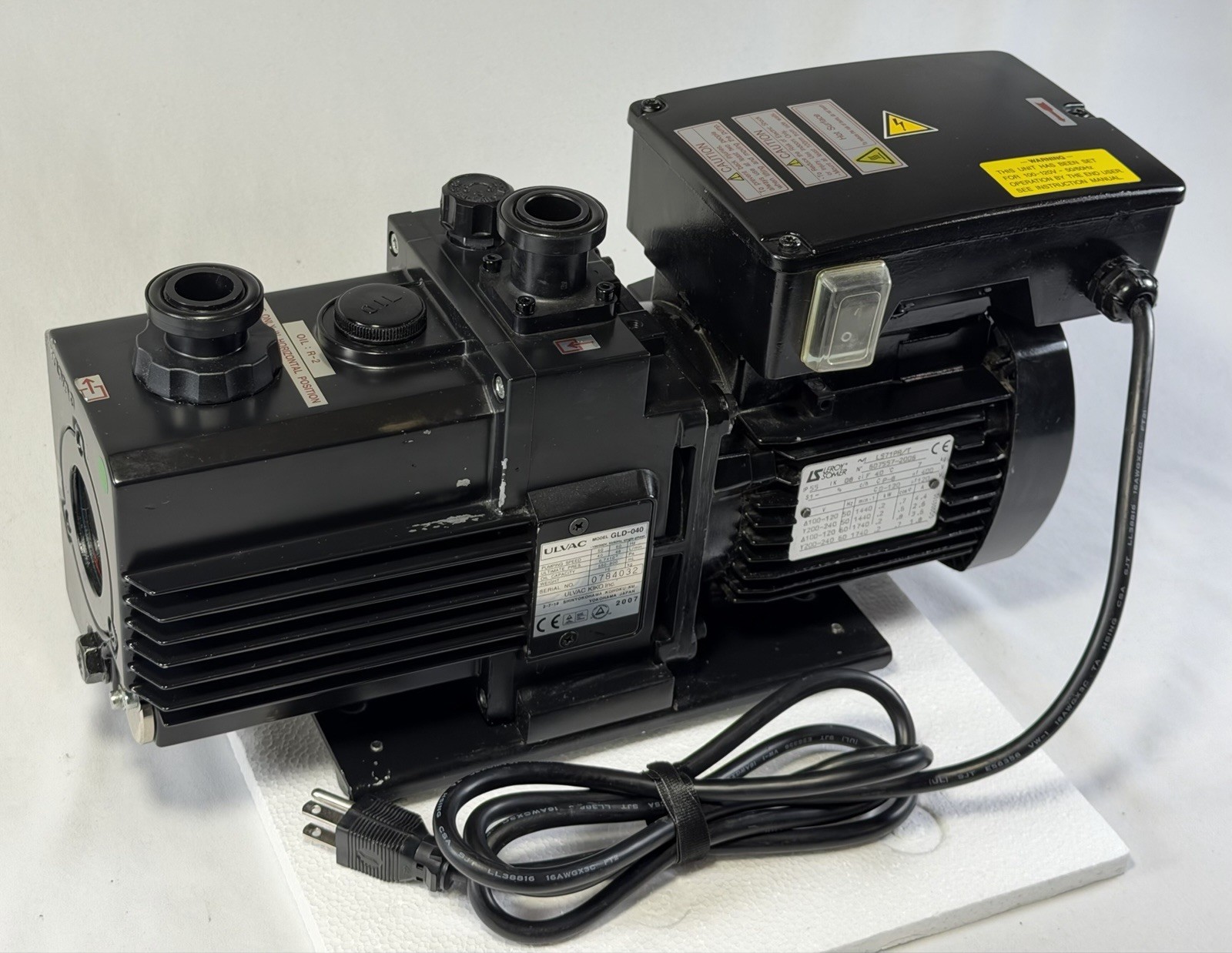 ULVAC GLD-040 Rotary Vane Vacuum Pump Clean&Tested 14.5 mTorr Dual-Voltage KF25