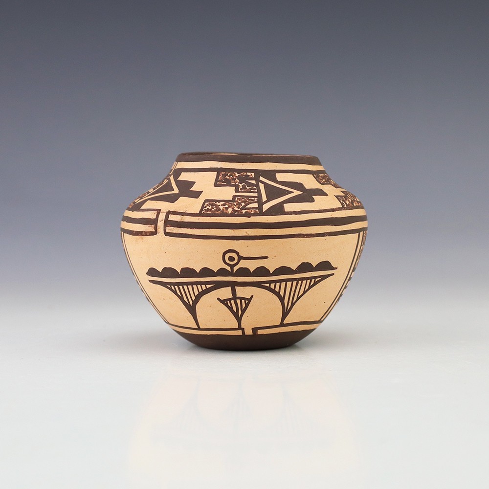 NATIVE AMERICAN ZUNI POTTERY MINATURE OLLA BY KALLEN QUETAWKI