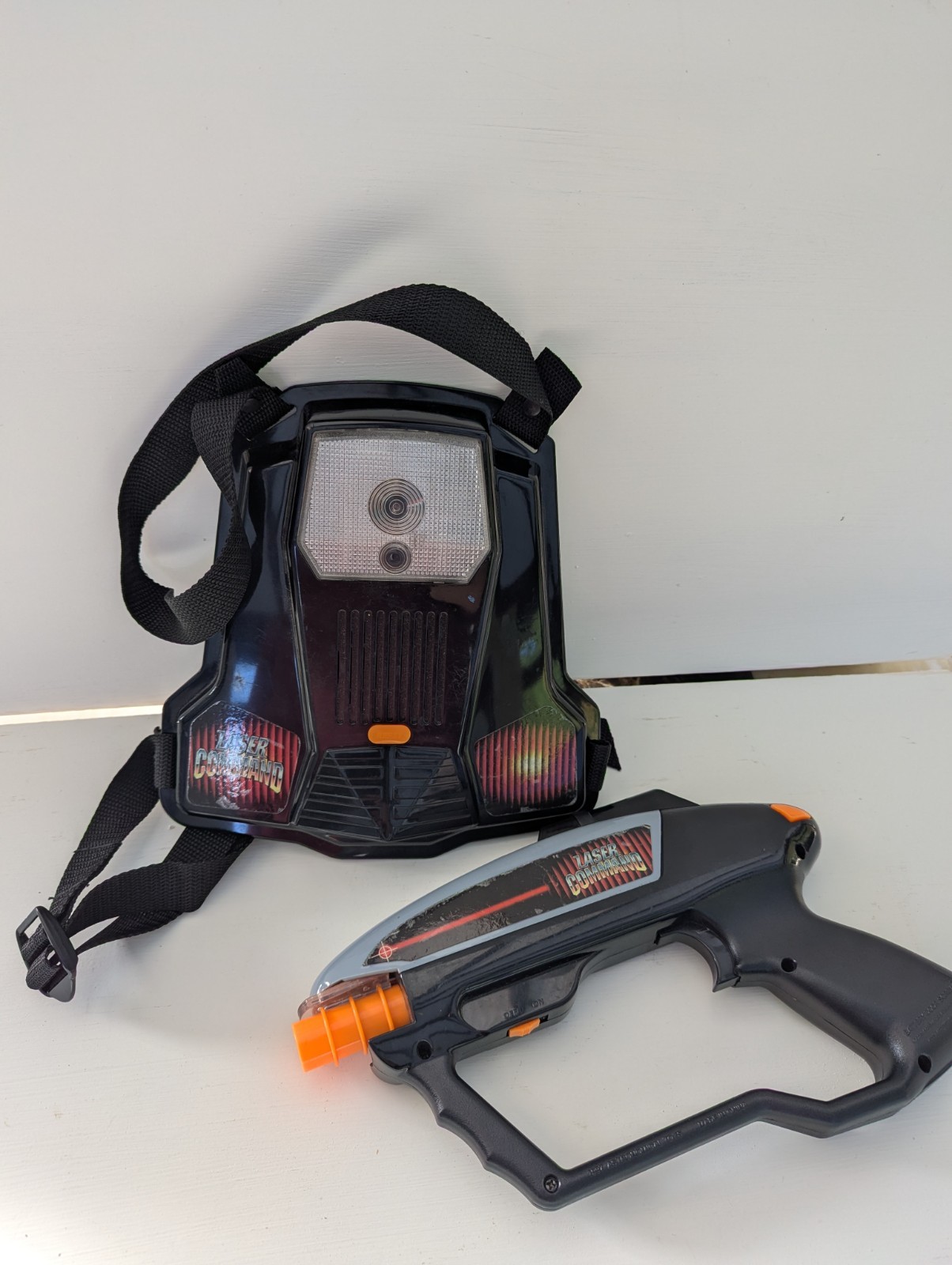 Vintage 1997 Astronomical Toys Laser Command Laser Tag Gun & Chest Receiver