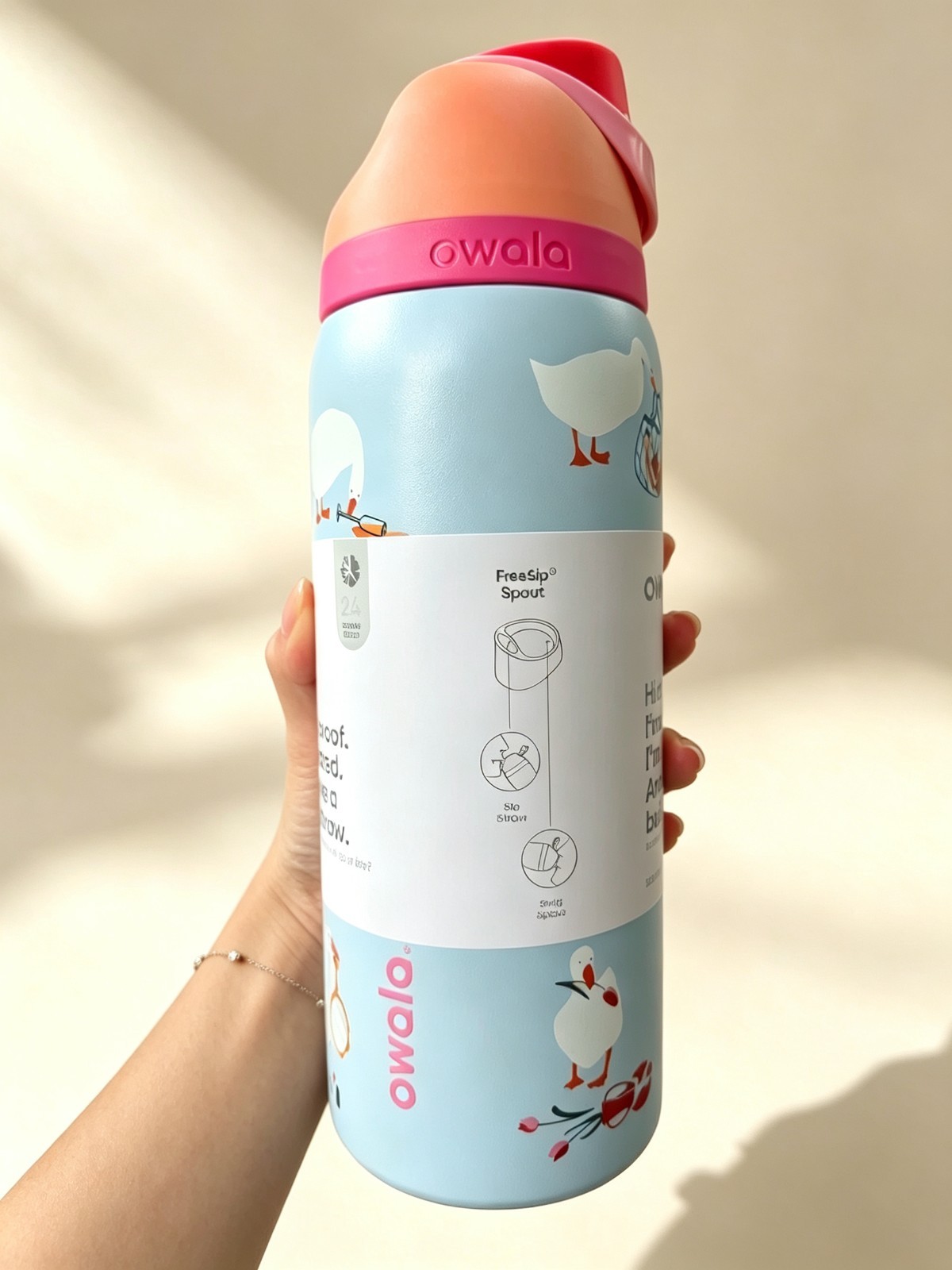 Limited Edition Owala 32oz FreeSip Silly Goose Exclusive New Water Bottle Limited Edition Owala 32oz FreeSip Silly Goose Exclusive New Water Bottle