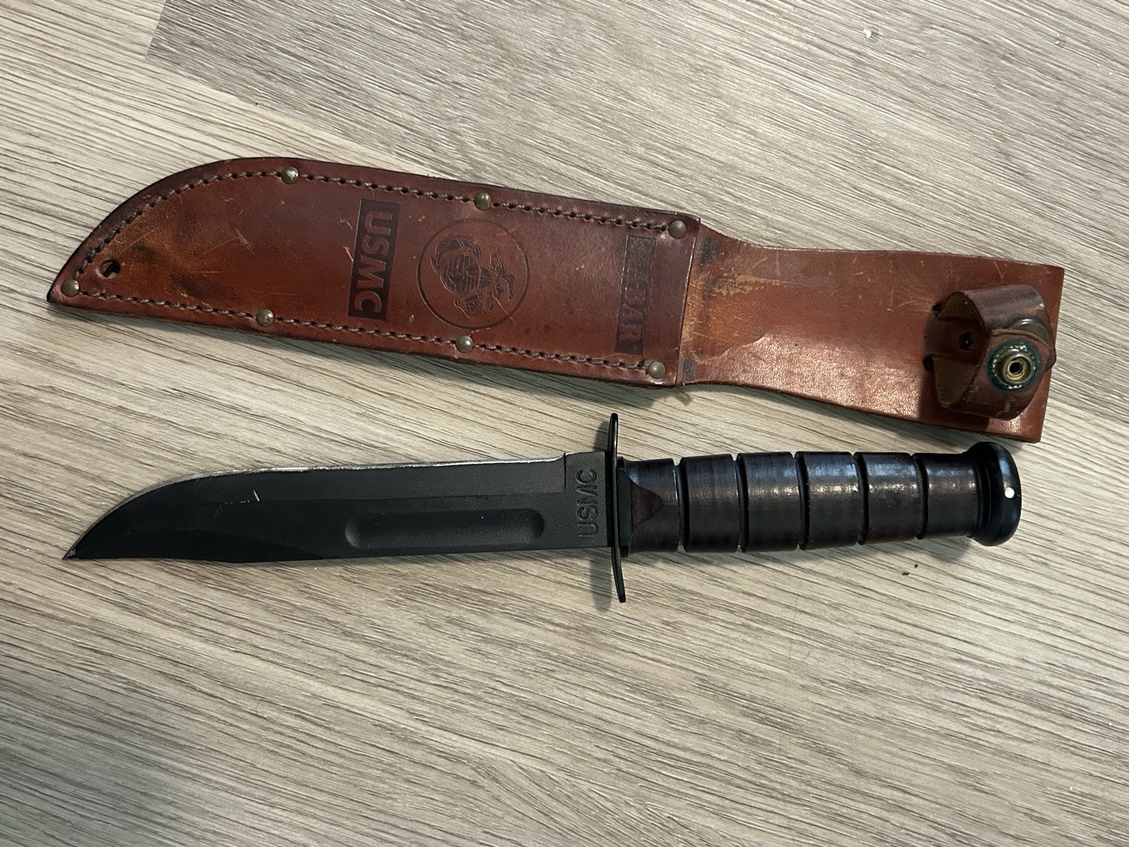 KA-BAR USMC Combat Fixed Blade Knife Carbon Steel Clip Point Black w/ Sheath KA-BAR USMC Combat Fixed Blade Knife Carbon Steel Clip Point Black w/ Sheath
