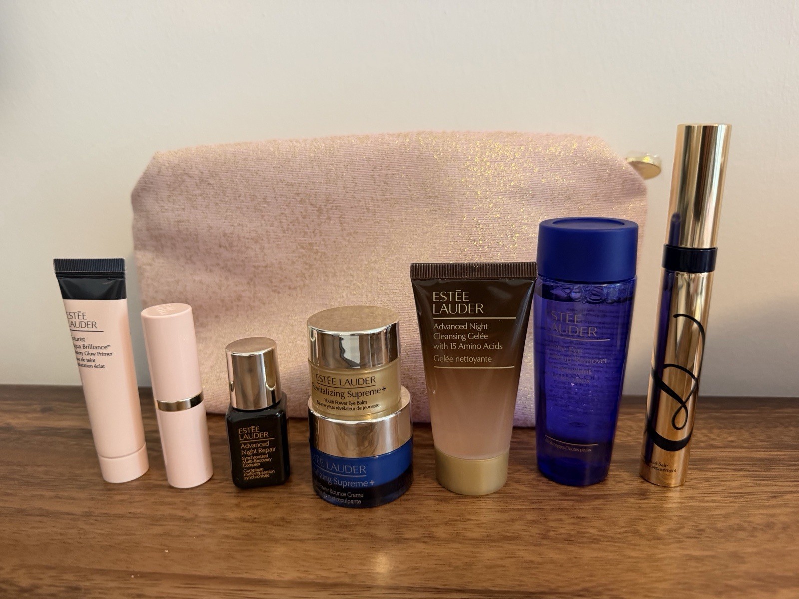 Estée Lauder 9pc Gift Set with Full Size Mascara and Lipstick Estée Lauder 9pc Gift Set with Full Size Mascara and Lipstick