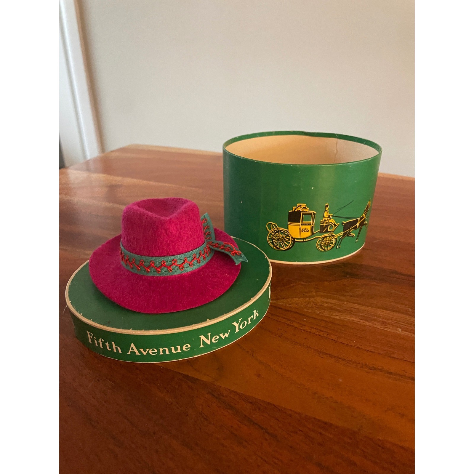 Vintage Dobbs Fifth Avenue New York Miniature Magenta Hat and Green Hat Box