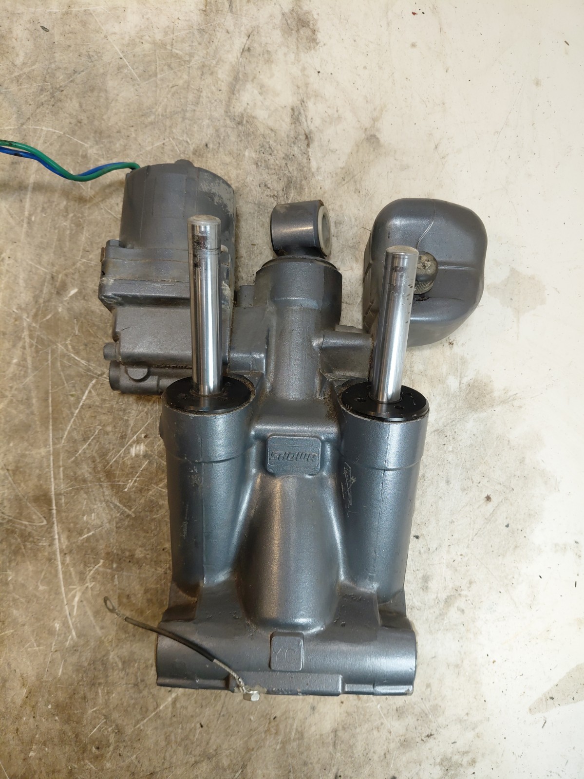 Yamaha Outboard Showa Tilt Trim Unit Yamaha Outboard Showa Tilt Trim Unit