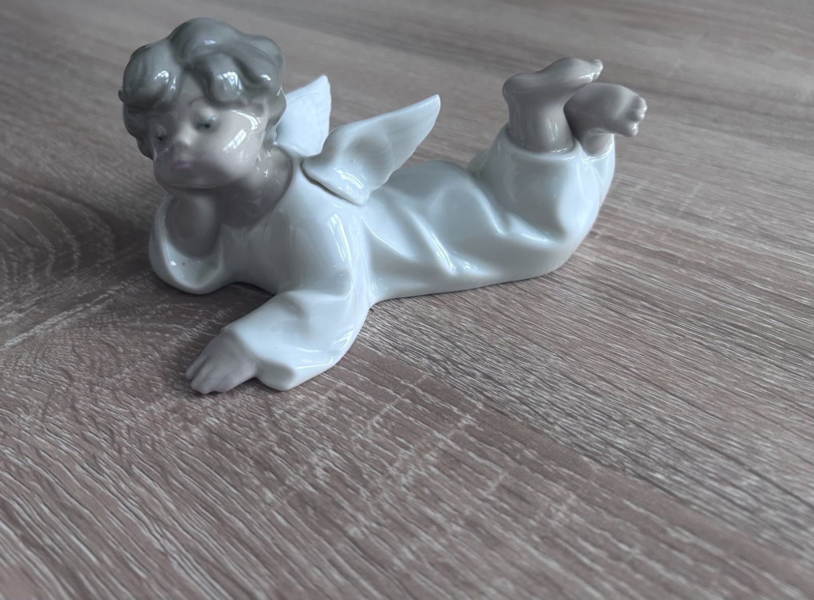 Vintage Lladro #4541 Angel Laying Down Porcelain 1965-1970 