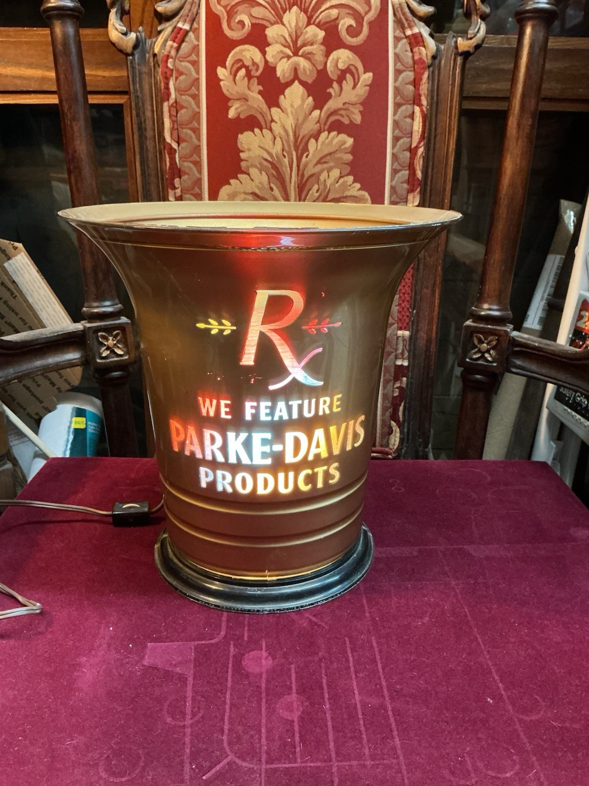 Rare 1930s Parke Davis Pharmacy 4 Color Motion Display Lamp Apothecary Working. Rare 1930s Parke Davis Pharmacy 4 Color Motion Display Lamp Apothecary Working.