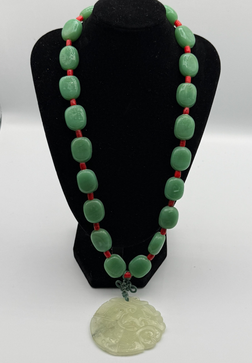 Vtg Chinese Carved Celadon Jade Phoenix Pendant Necklace Nugget Beads Vtg Chinese Carved Celadon Jade Phoenix Pendant Necklace Nugget Beads