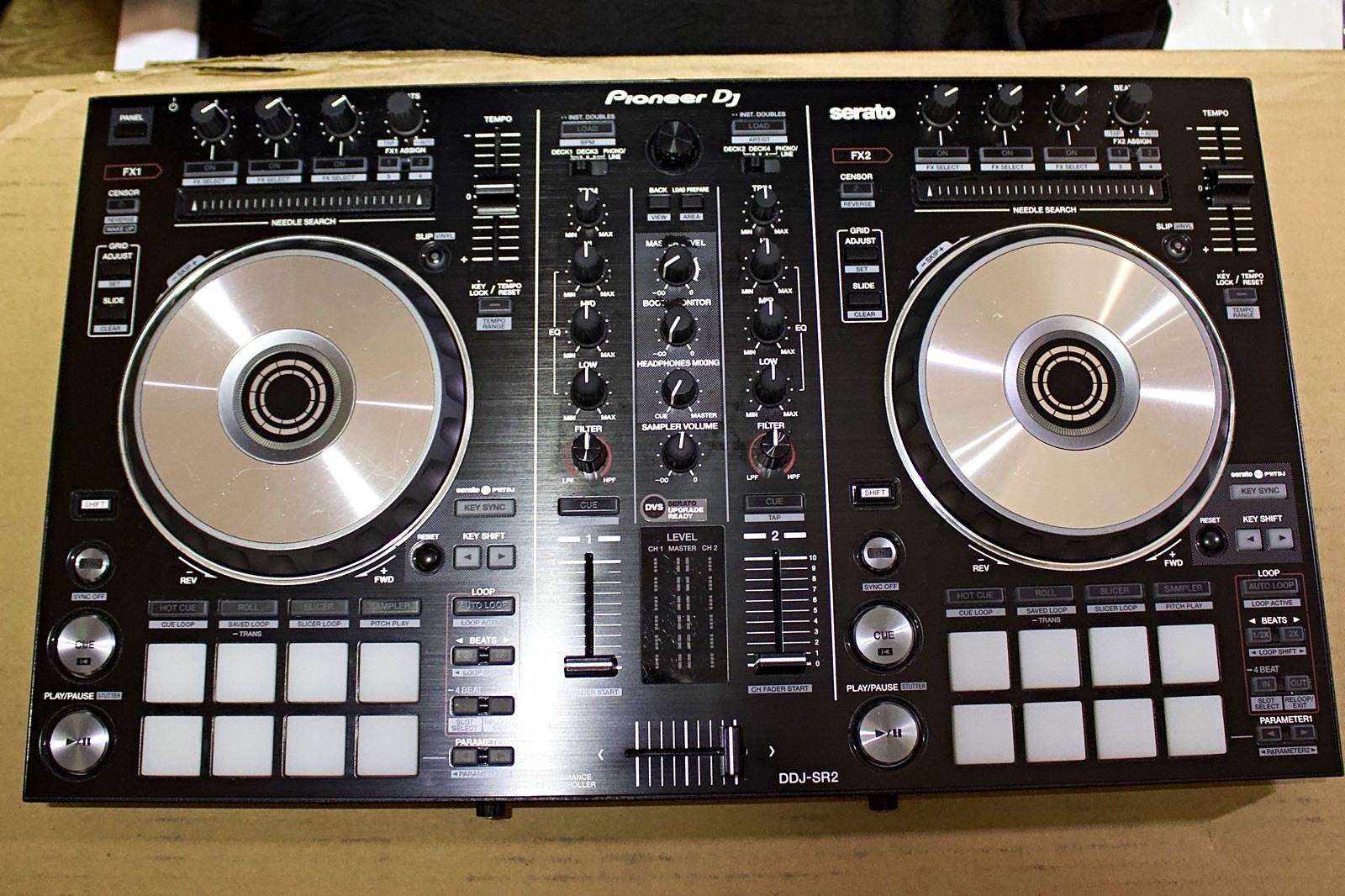 Pioneer DJ DDJ-SR2 Serato 2-Channel DJ Controller Built-In Mixer 16 Pads Pioneer DJ DDJ-SR2 Serato 2-Channel DJ Controller Built-In Mixer 16 Pads