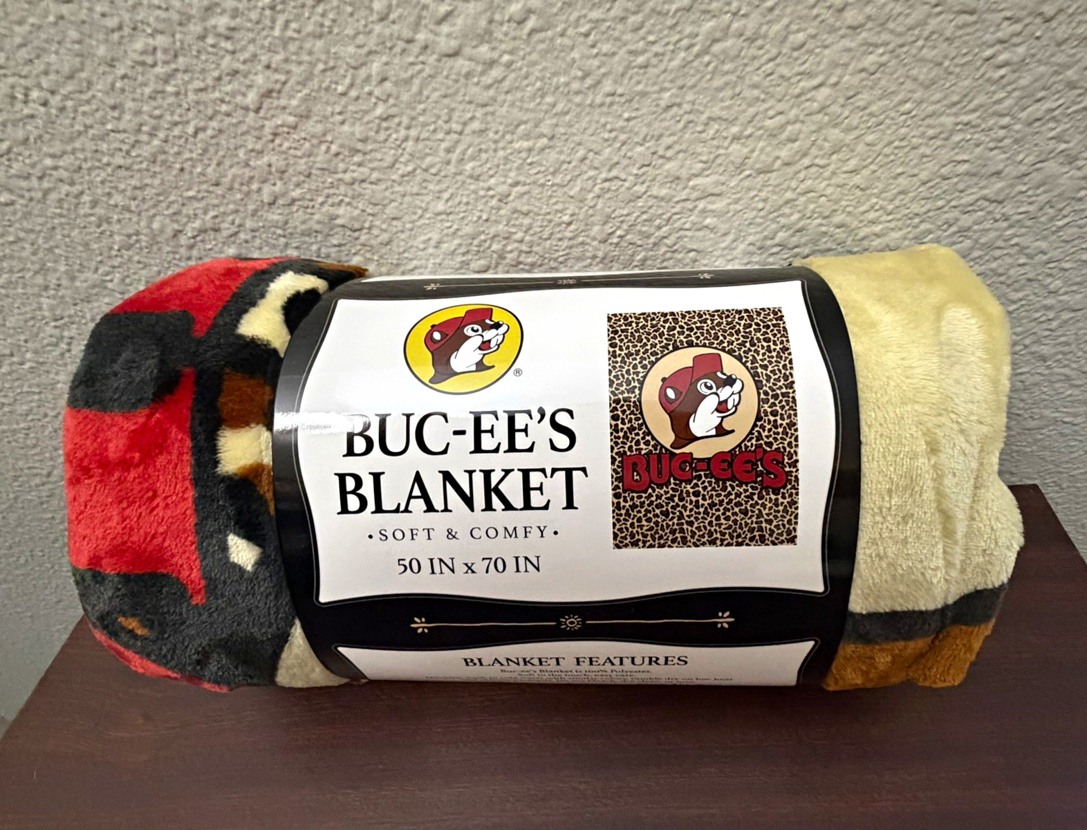 Buc-ee\'s Animal Print Fleece Throw Blanket Soft 50 in x 70 in Buc-ee\'s Animal Print Fleece Throw Blanket Soft 50 in x 70 in
