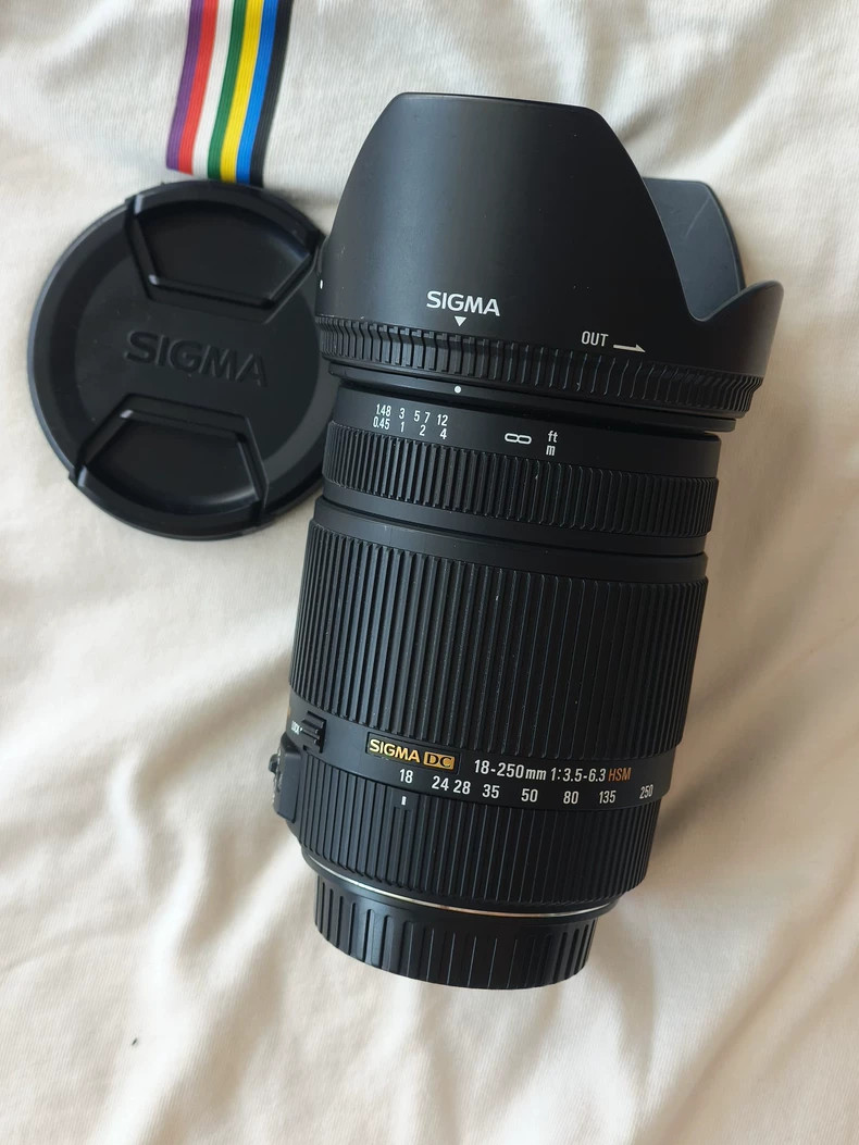 Sigma 18-250mm F3.5-6.3 DC Macro OS HSM Lens for Canon EF Mount