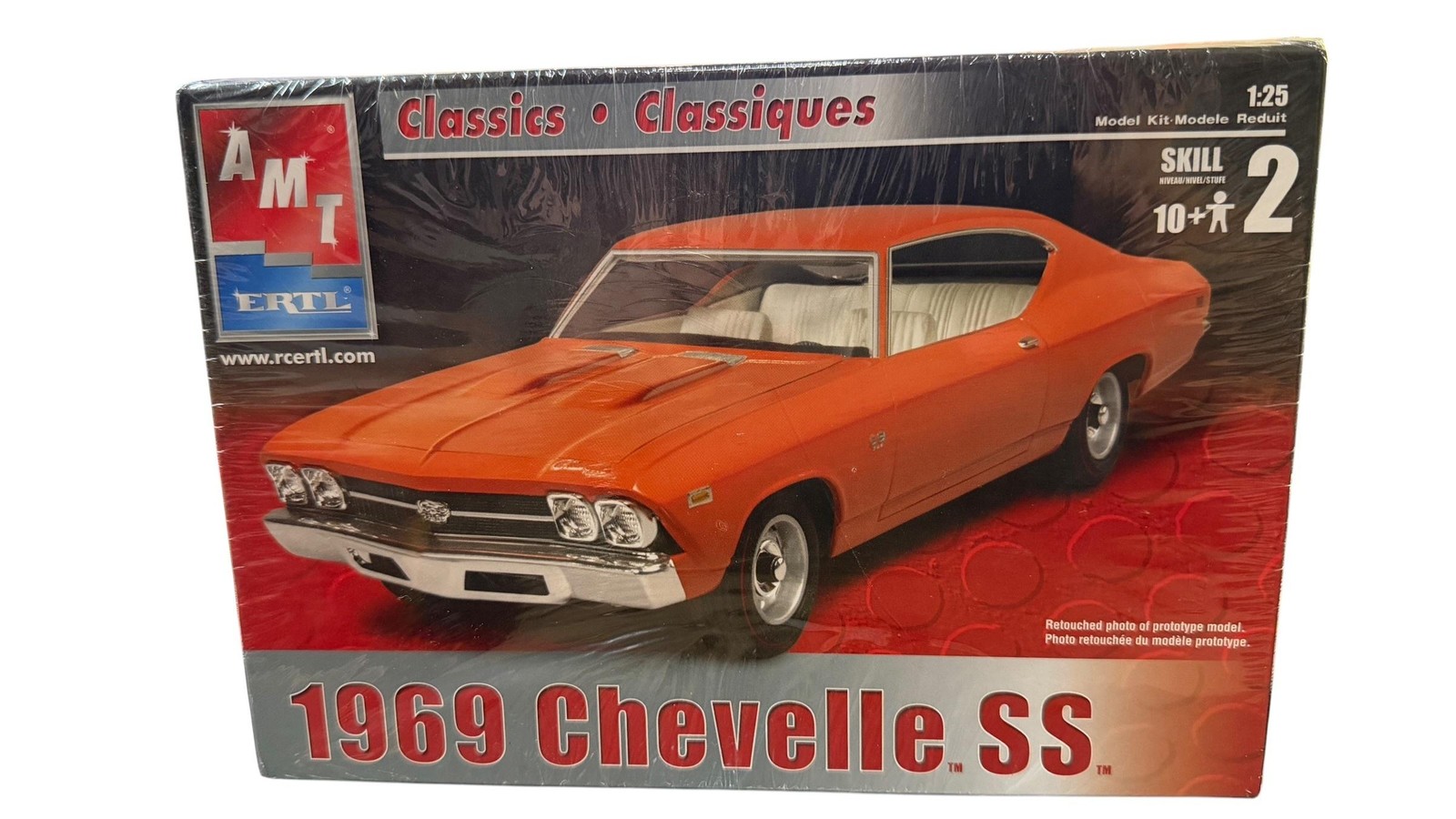 AMT Ertl 1969 Chevelle SS Orange 1:25 Scale Model Kit Skill 2 New Sealed 31792