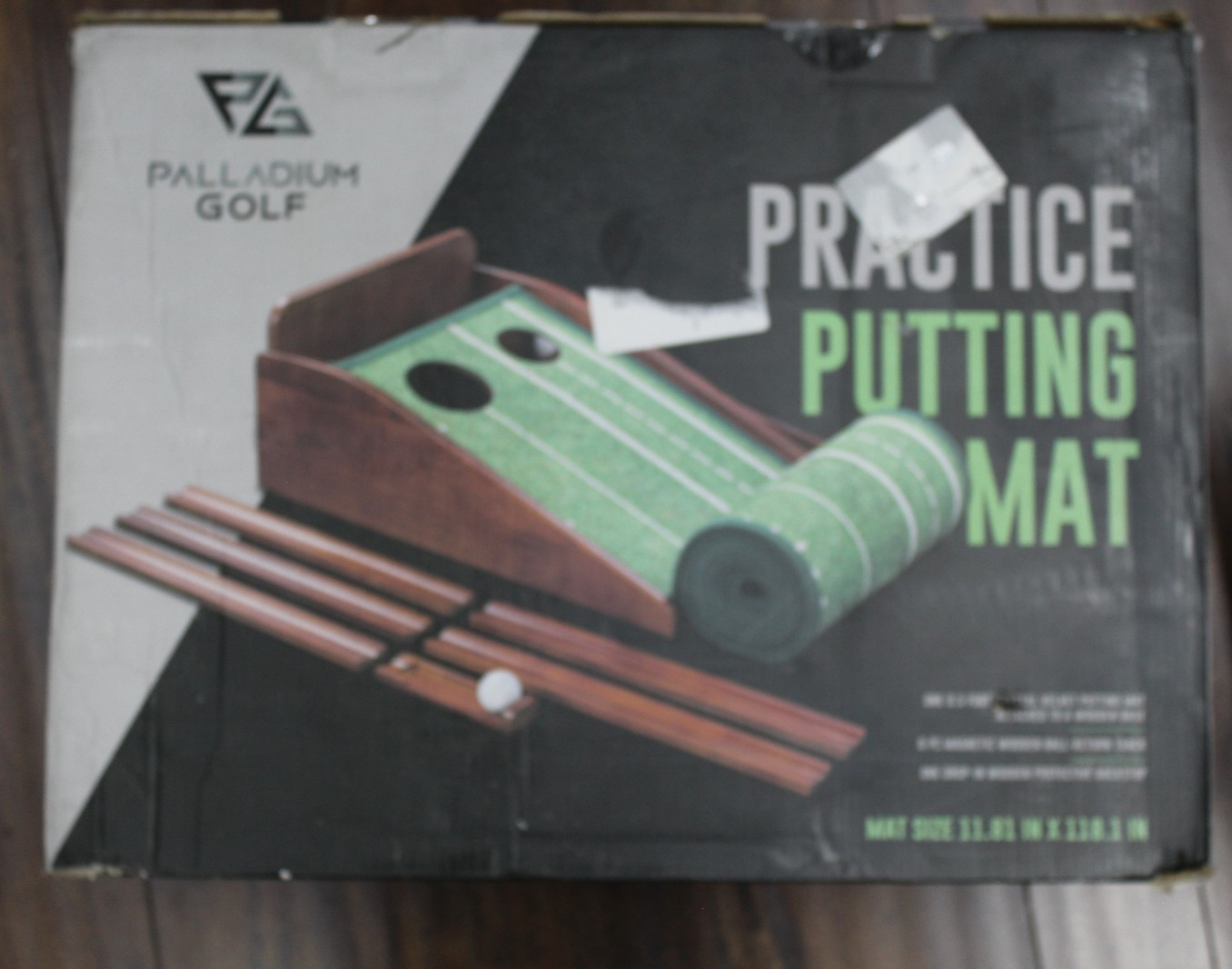 PALLADIUM GOLF Putting Mat for Indoors - Indoor/Outdoor Putting Green with Ball PALLADIUM GOLF Putting Mat for Indoors - Indoor/Outdoor Putting Green with Ball