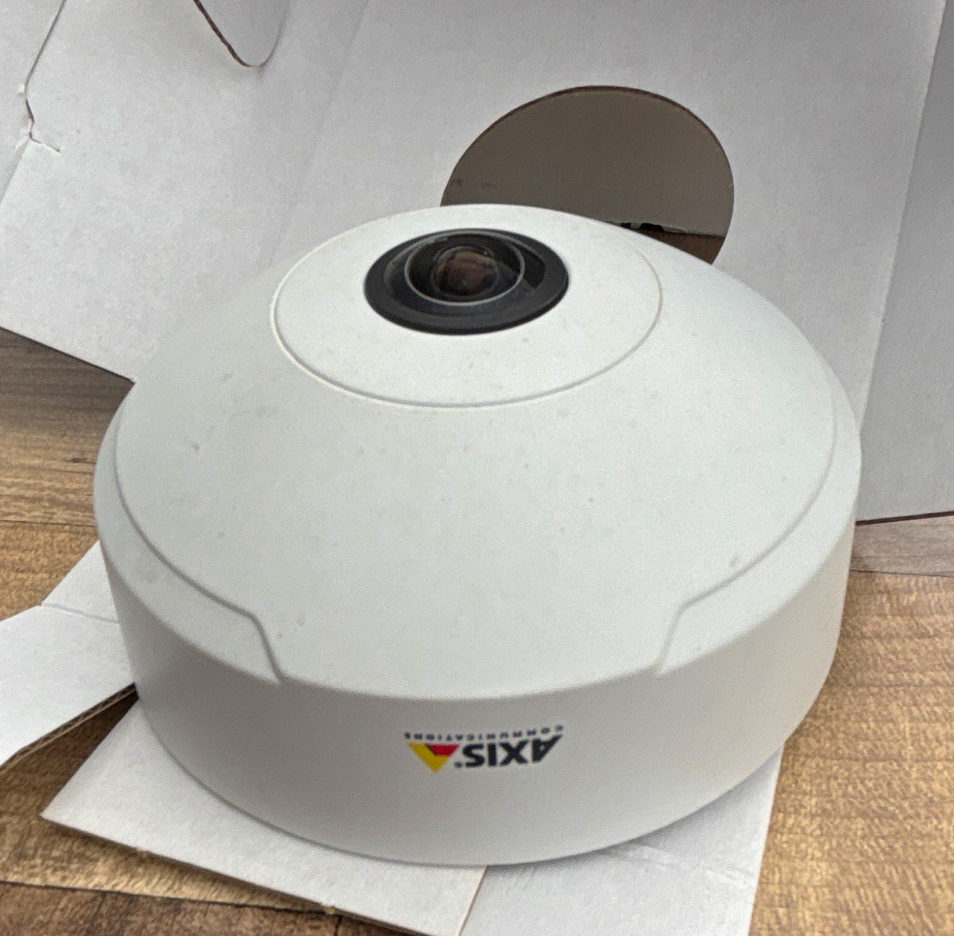 Axis AXIS M3068-P (MPN 01732-004) 4MP IP/Network Wired Dome Camera, Color