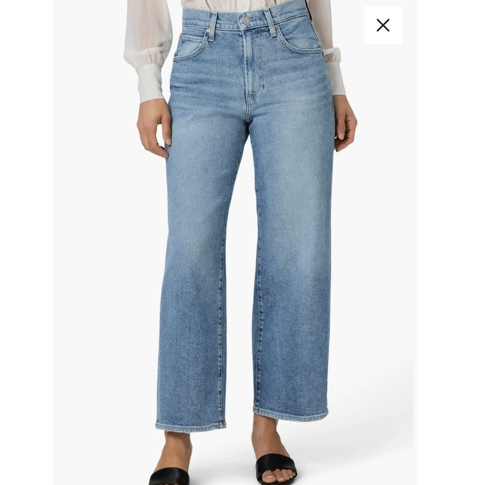 NWT Paige Cameron Ankle Jeans High Waist Cropped Length NWT Paige Cameron Ankle Jeans High Waist Cropped Length