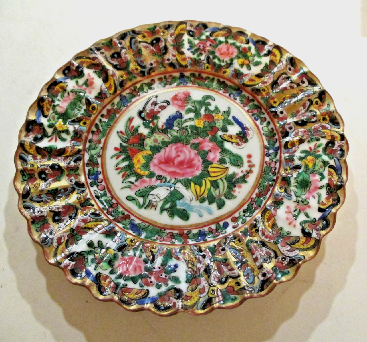 Chinese Export Famille Rose Thousand Butterflies Plate Fluted Edge Unmarked