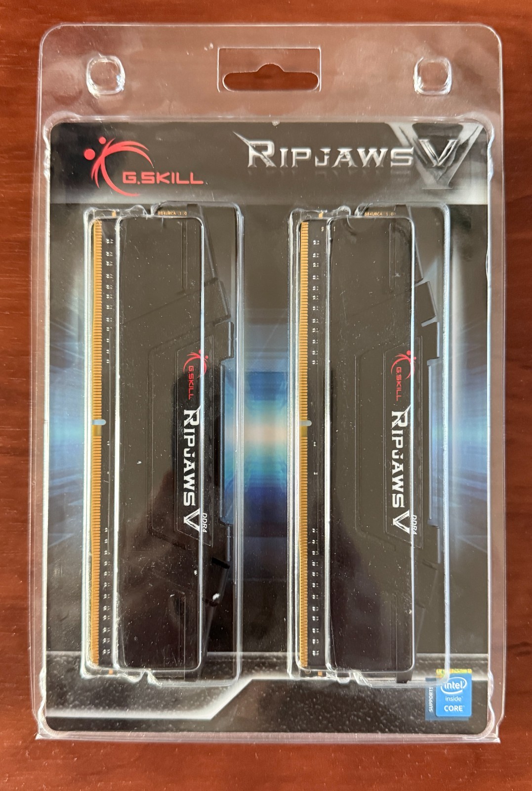 G.SKILL Ripjaws V 32GB (4x8GB) DDR4-3200 CL16 RAM Kit (F4-3200C16Q-32GVKB) Set G.SKILL Ripjaws V 32GB (4x8GB) DDR4-3200 CL16 RAM Kit (F4-3200C16Q-32GVKB) Set