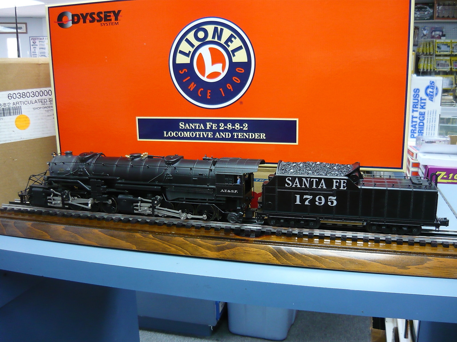 6-38030 Lionel Santa Fe 2-8-8-2 Locomotive TMCC   Odyssey System O Scale  New