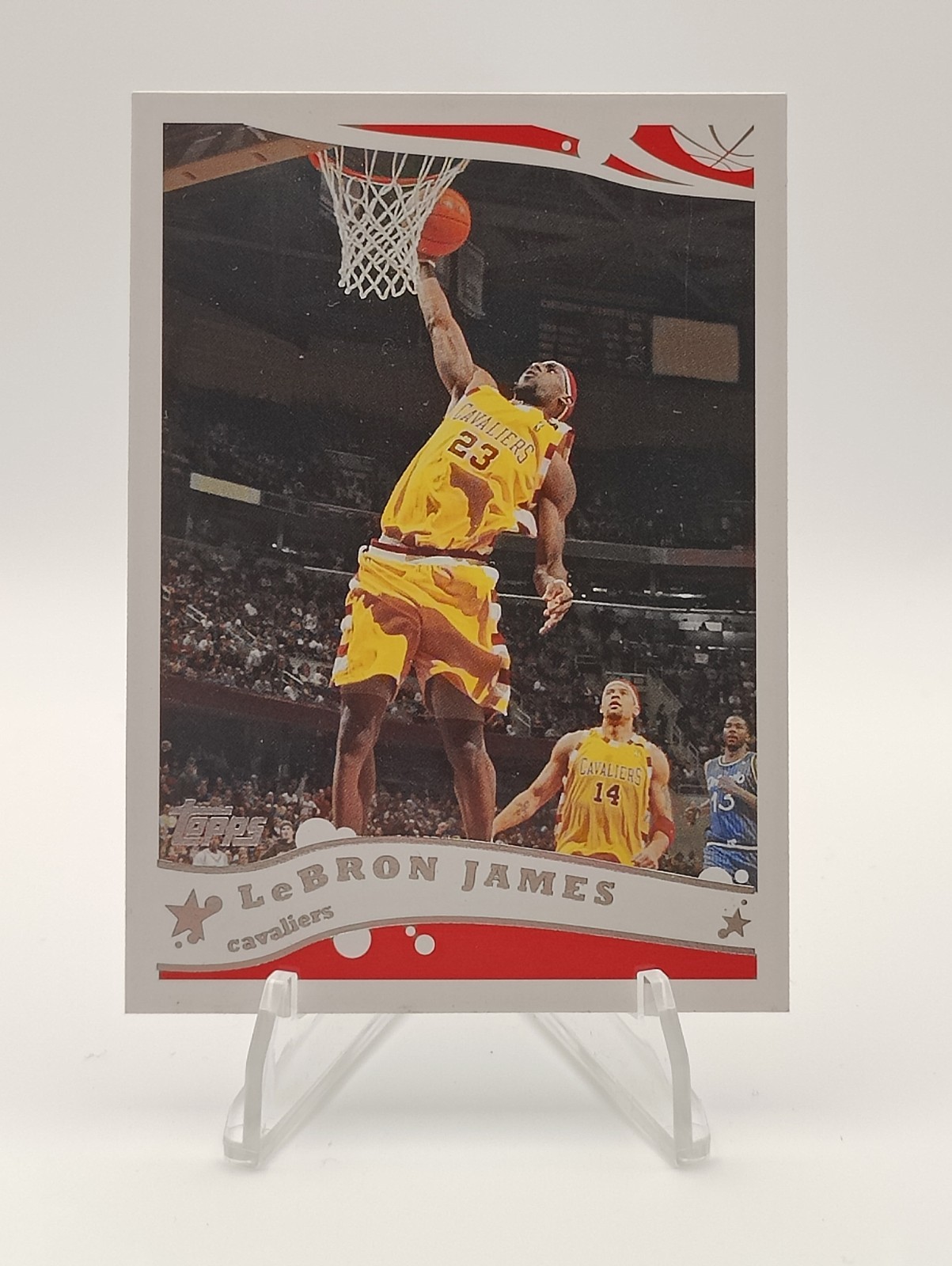 2005-06 Topps - LeBron James #200 Cleveland Cavaliers