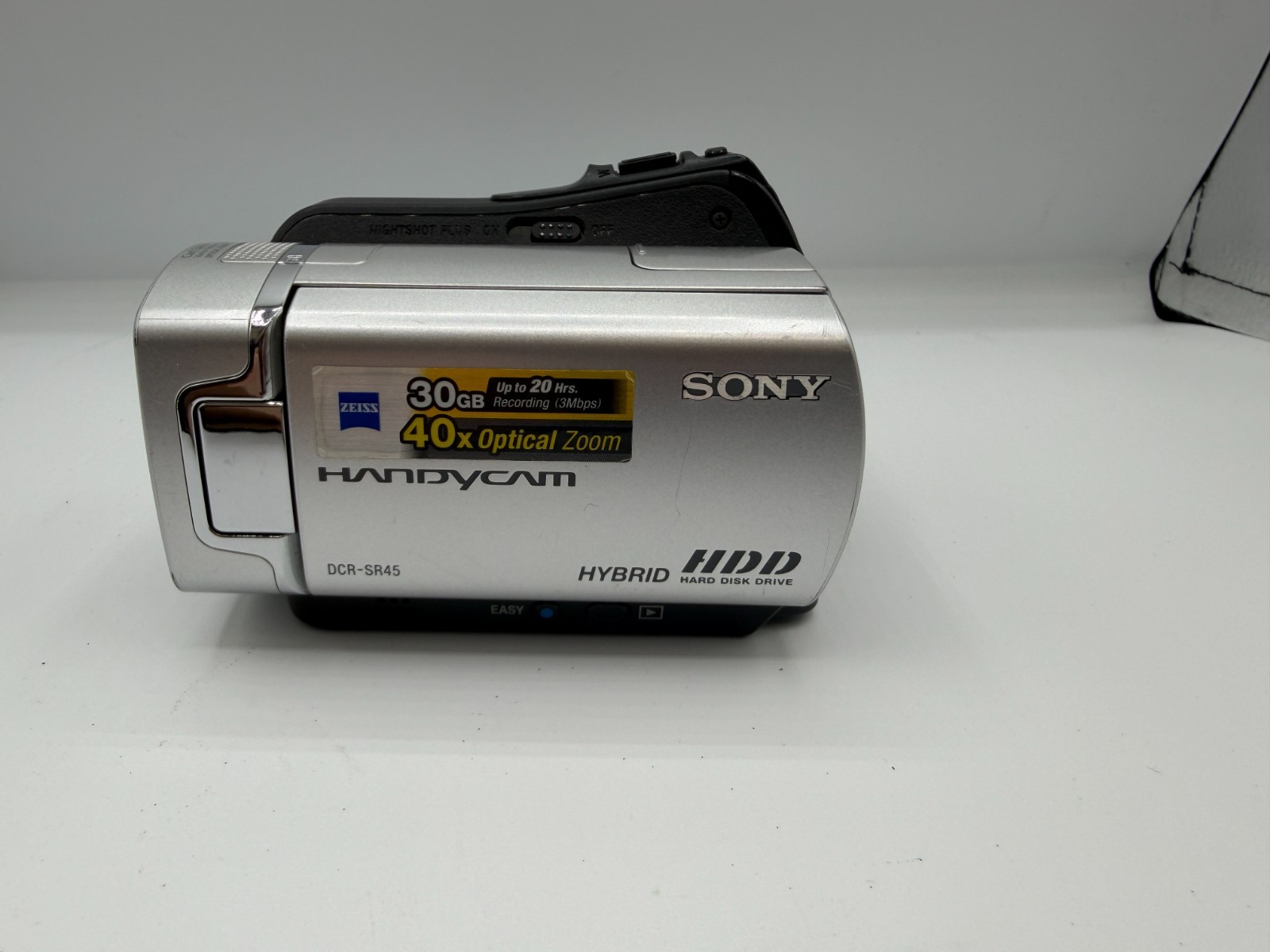 Sony DCR-SR45 30GB HDD Gray Handycam Camcorder 40x NightShot Tested And Works Sony DCR-SR45 30GB HDD Gray Handycam Camcorder 40x NightShot Tested And Works