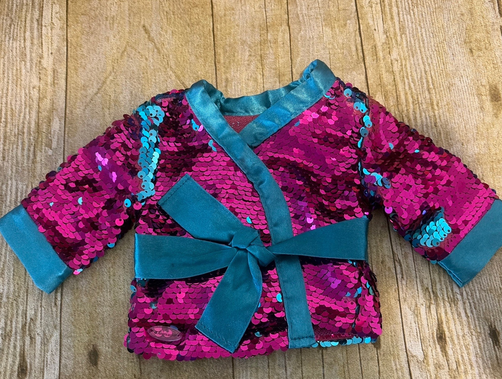 American Girl Sparkling Sequins Kimono Wrap Truly Me Cute At Heart 18” Doll American Girl Sparkling Sequins Kimono Wrap Truly Me Cute At Heart 18” Doll