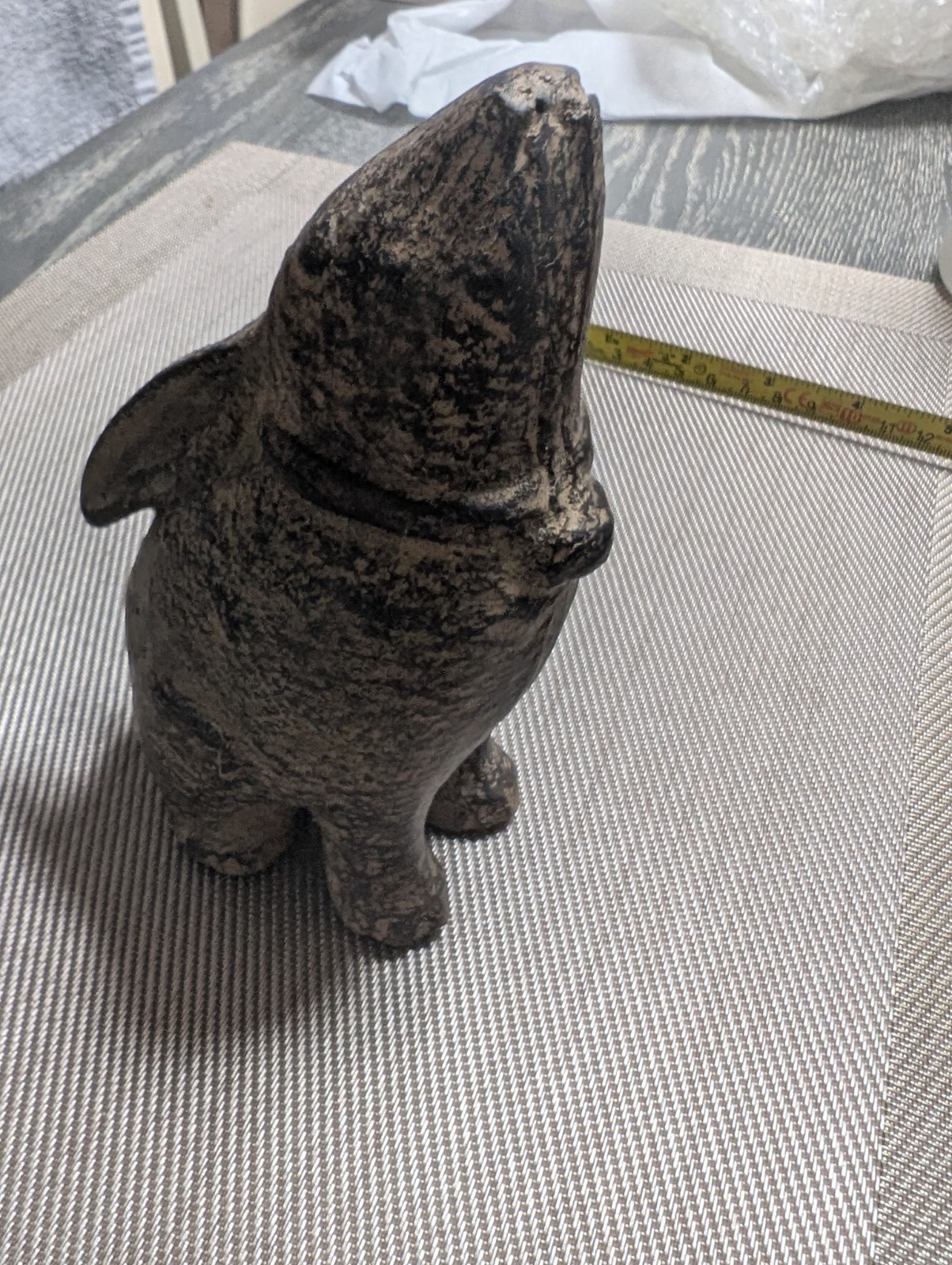 Vintage Patinated Cast Iron Moon Gazing Rabbit Figurine Sculpture Vintage Patinated Cast Iron Moon Gazing Rabbit Figurine Sculpture