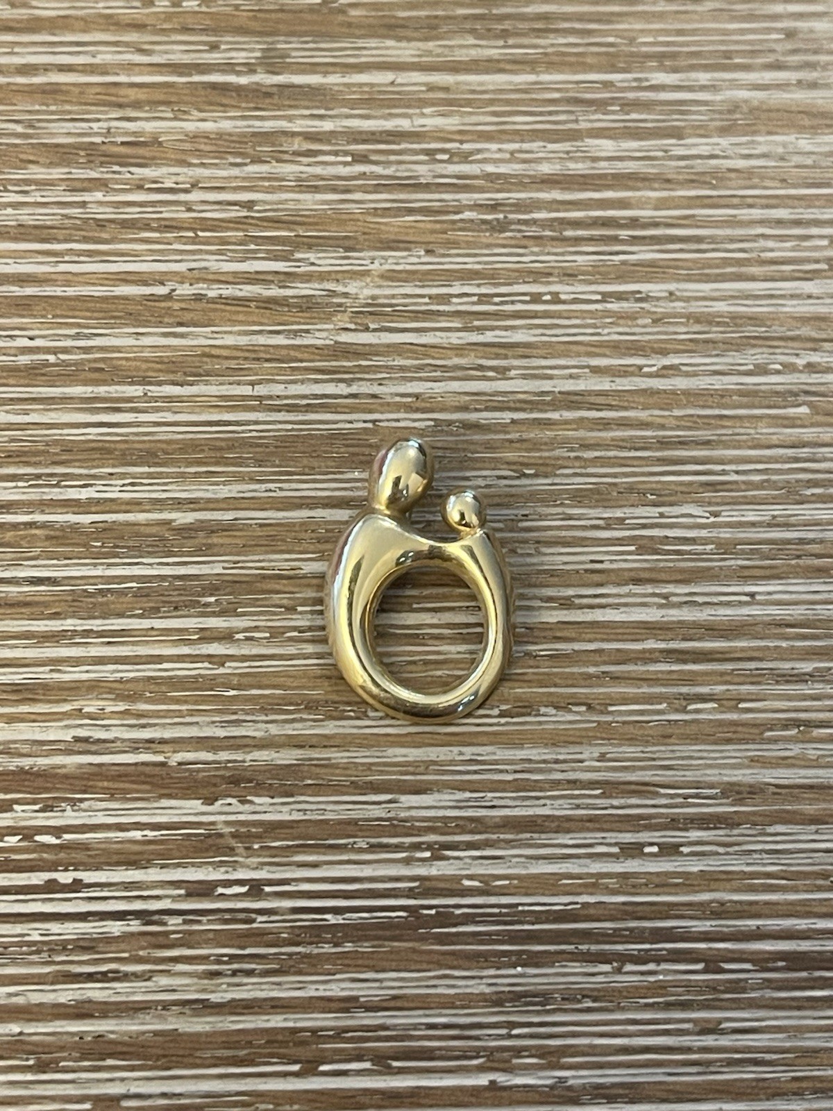 Vintage 14K Yellow Gold Mother & Child Pendant Charm by Kaynar Vintage 14K Yellow Gold Mother & Child Pendant Charm by Kaynar