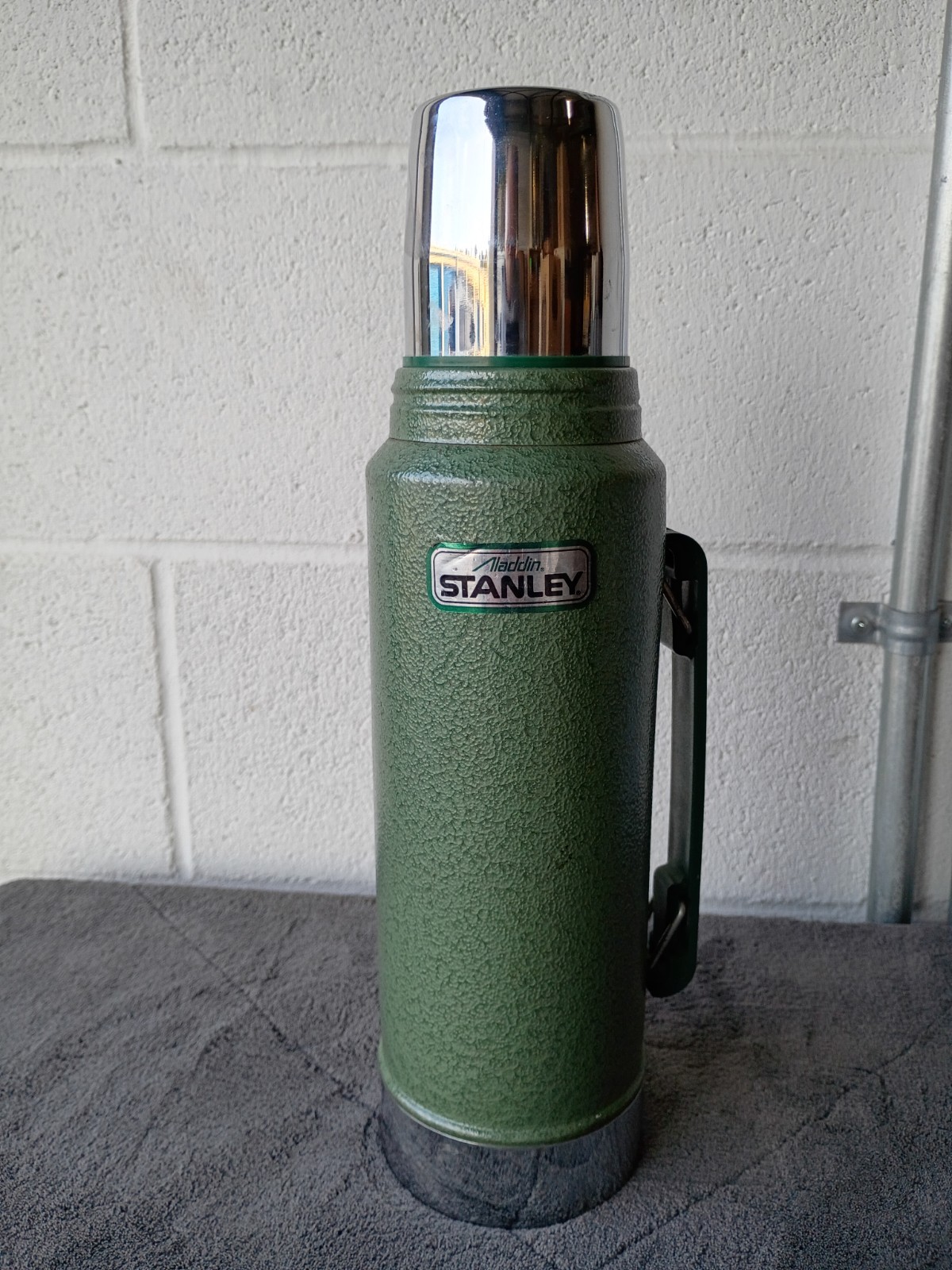 Vintage Green Aladdin Stanley Thermos No. A-944DH Quart Made In USA Vintage Green Aladdin Stanley Thermos No. A-944DH Quart Made In USA