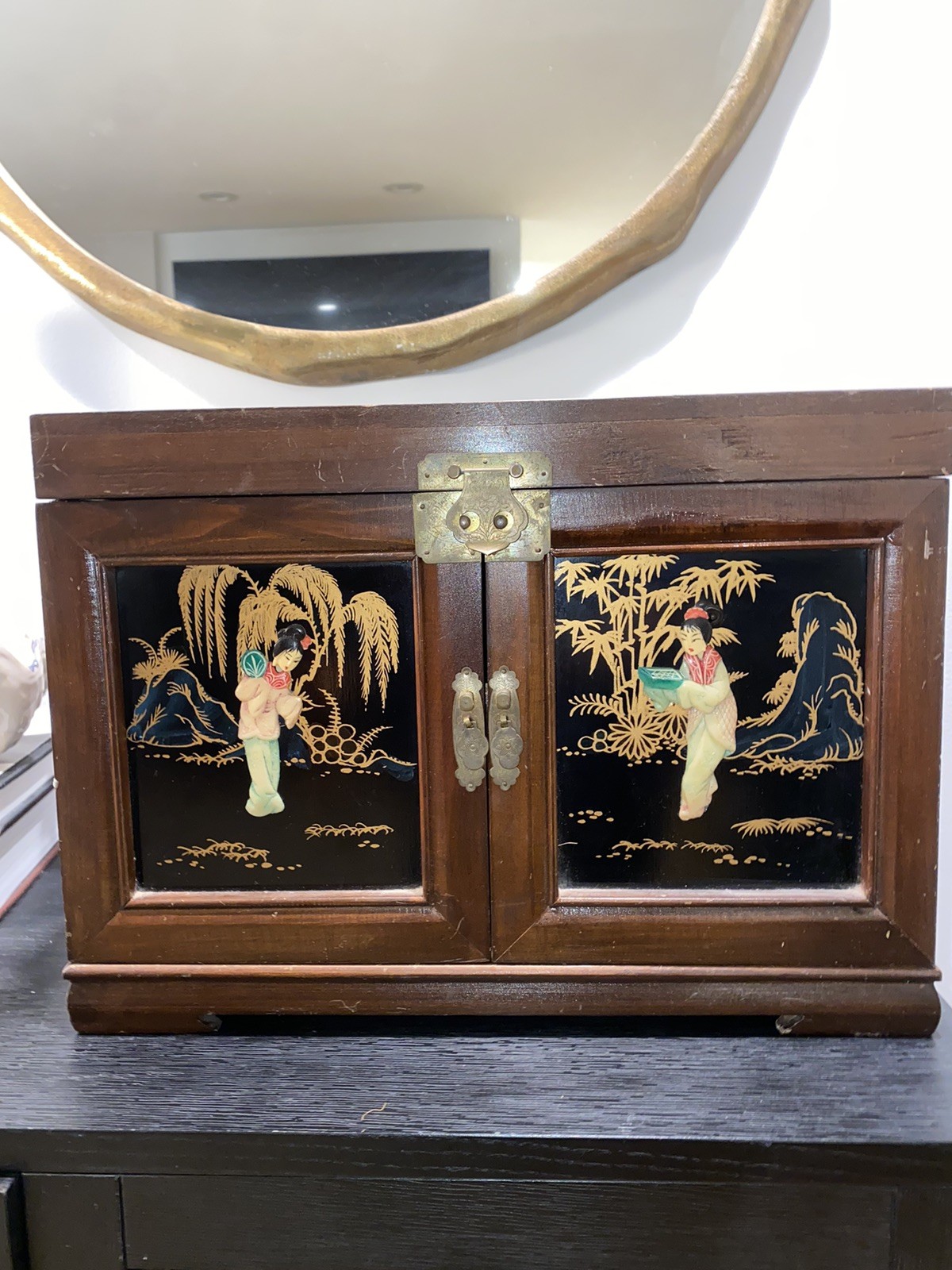 Atq. Beautiful Asian Chinese Chinoiseries Jade, Wood, Lacquer Jewelry Music Box Atq. Beautiful Asian Chinese Chinoiseries Jade, Wood, Lacquer Jewelry Music Box