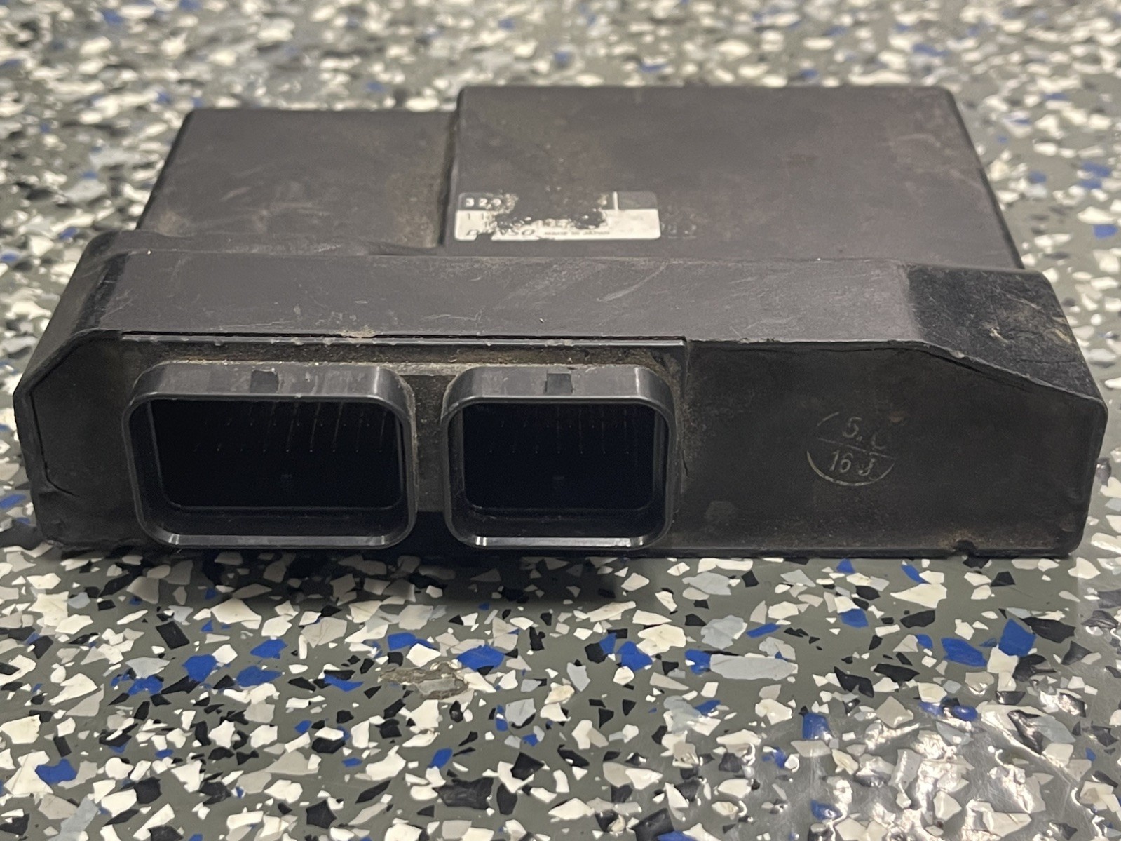 2001 01-02 Suzuki GSXR 1000 GSXR1000 ECU CDI Engine Control Unit Module Computer 2001 01-02 Suzuki GSXR 1000 GSXR1000 ECU CDI Engine Control Unit Module Computer
