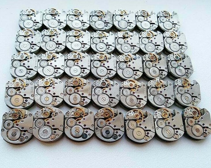 Vintage Watch Movements Small 15 mm Mechanisms set 30 pc. Steampunk Vintage Watch Movements Small 15 mm Mechanisms set 30 pc. Steampunk