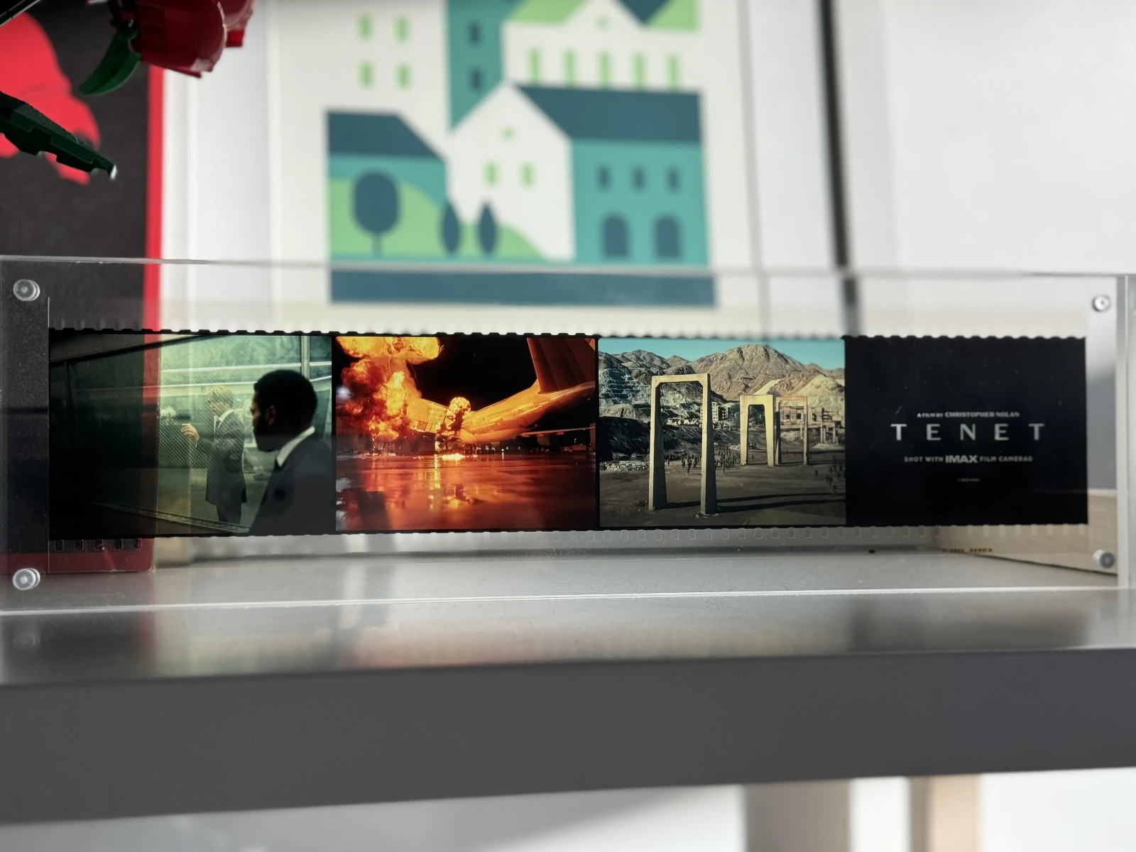 IMAX 70mm 35mm Film Cell Strip New Display Acrylic Magnet Case Protector Frame