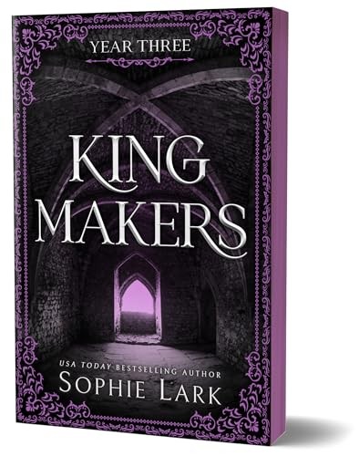 Kingmakers Year Three 3 - VERY GOOD Kingmakers Year Three 3 - VERY GOOD