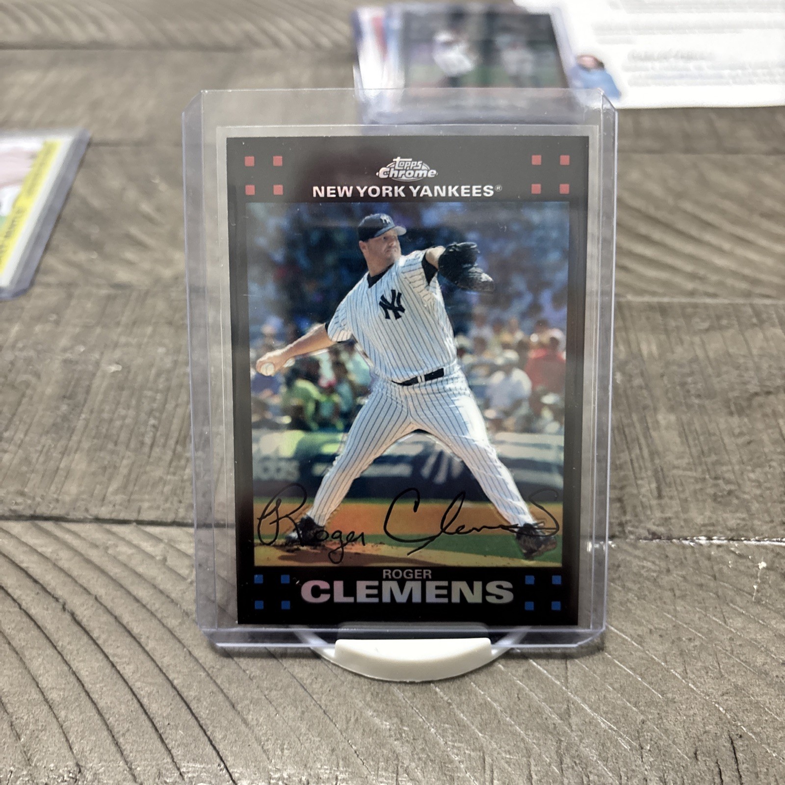 2007 Topps Chrome Card # 127 ROGER CLEMENS NEW YORK YANKEES SHARP 2007 Topps Chrome Card # 127 ROGER CLEMENS NEW YORK YANKEES SHARP