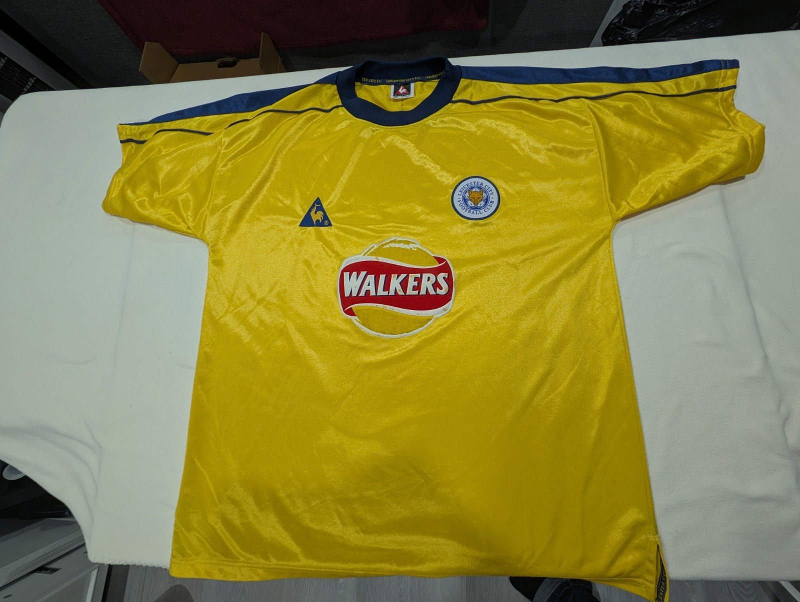 vintage 1999–2001 Leicester City shirt featuring the iconic Walkers Logo