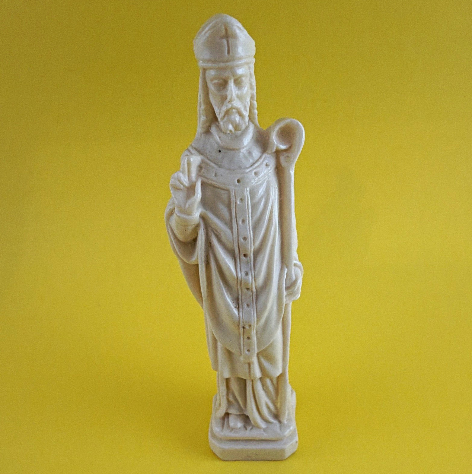 Vintage Saint Patrick religious statue Mid-Century made of alabaster composite Vintage Saint Patrick religious statue Mid-Century made of alabaster composite