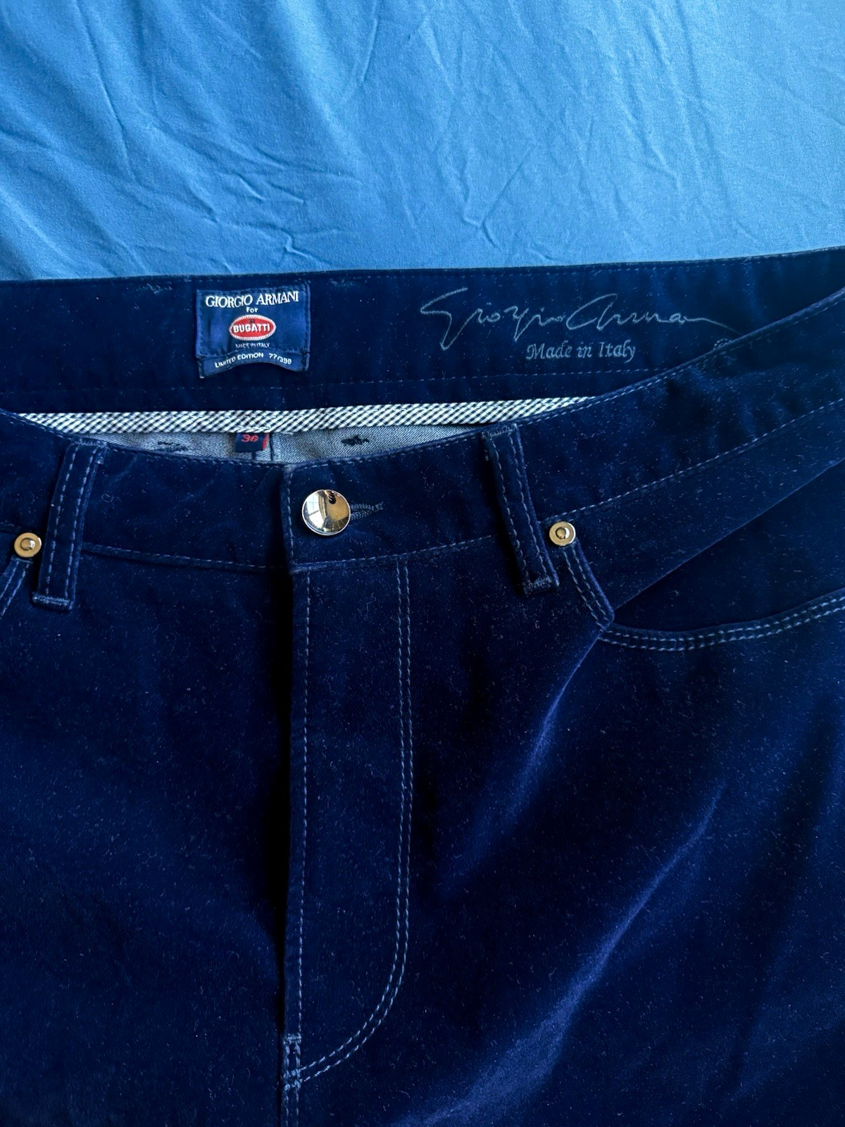 AUTHENTIC Giorgio Armani x Bugatti Men’s Navy Velvet Pants — Limited Edition AUTHENTIC Giorgio Armani x Bugatti Men’s Navy Velvet Pants — Limited Edition