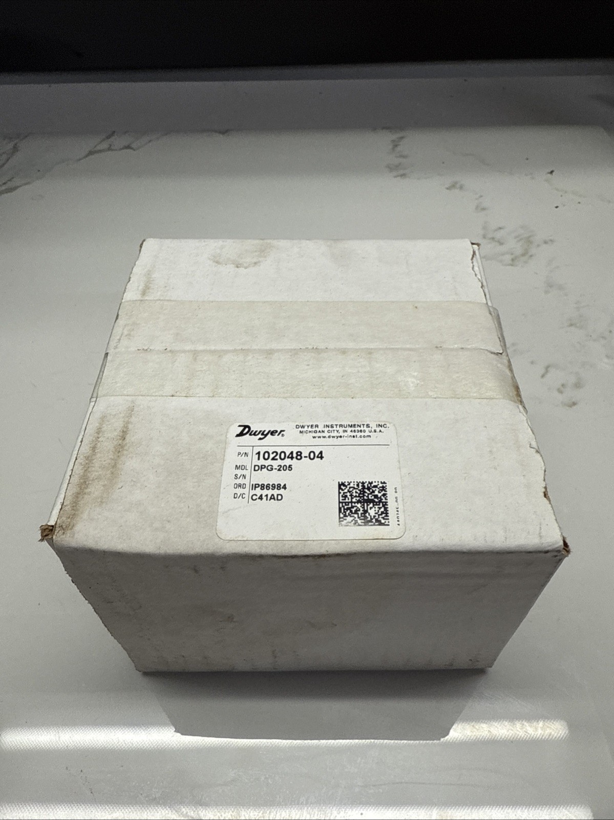 FACTORY SEALED NEW DWYER DPG-205 / 102048-04 DIGITAL PRESSURE GAUGE SERIES FACTORY SEALED NEW DWYER DPG-205 / 102048-04 DIGITAL PRESSURE GAUGE SERIES