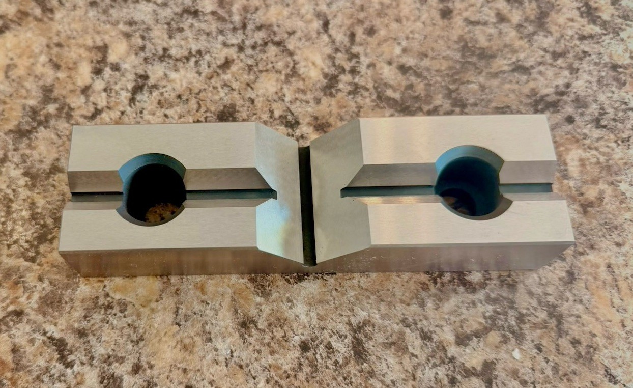Made for kurt vise Hardened (1) 6” Vert/Horz v- Jaw Made in U.S.A Made for kurt vise Hardened (1) 6” Vert/Horz v- Jaw Made in U.S.A